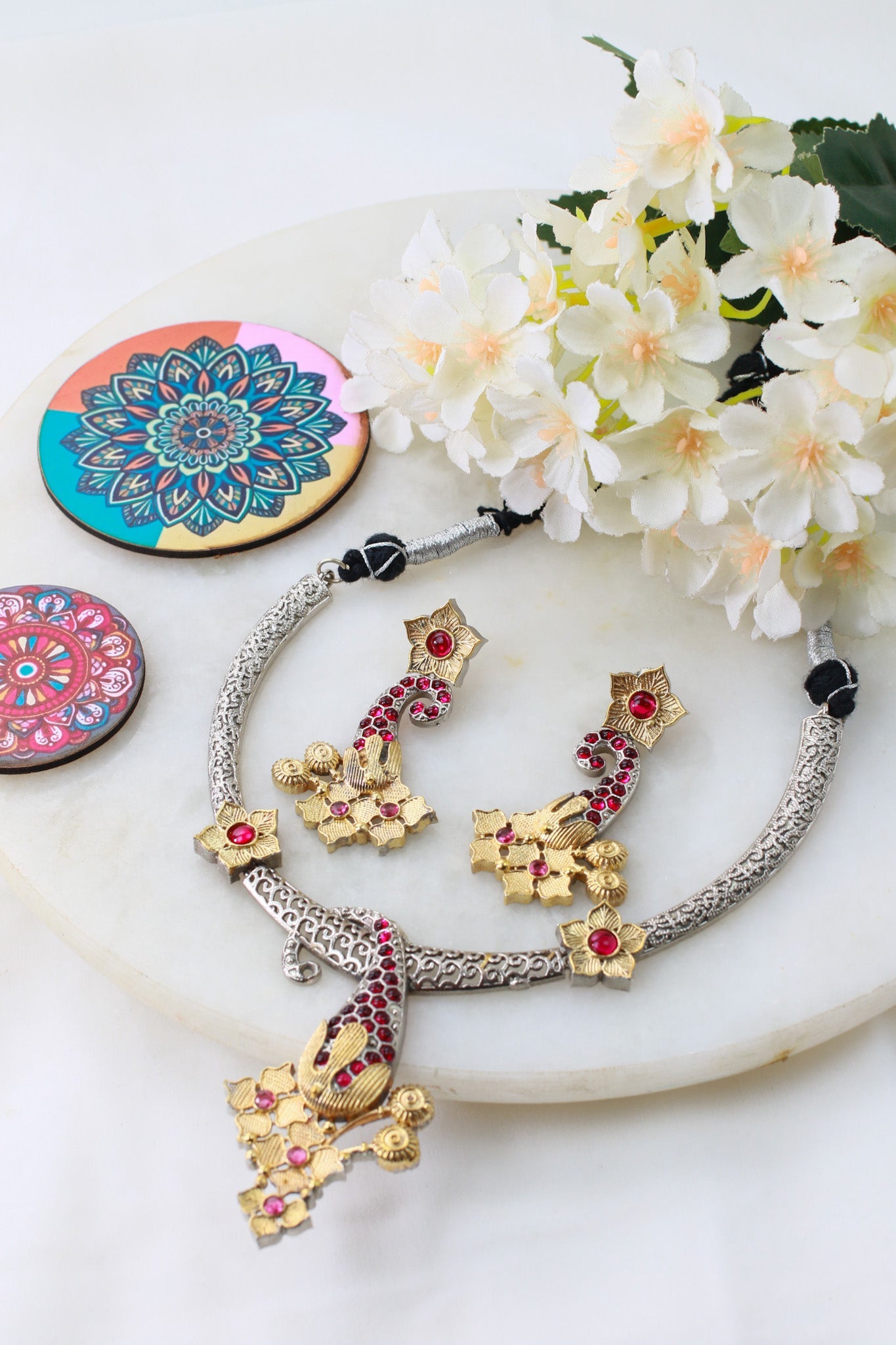 Classic Ruby Dual - Tone Fish Motif Statement Necklace Set - Maxiblink