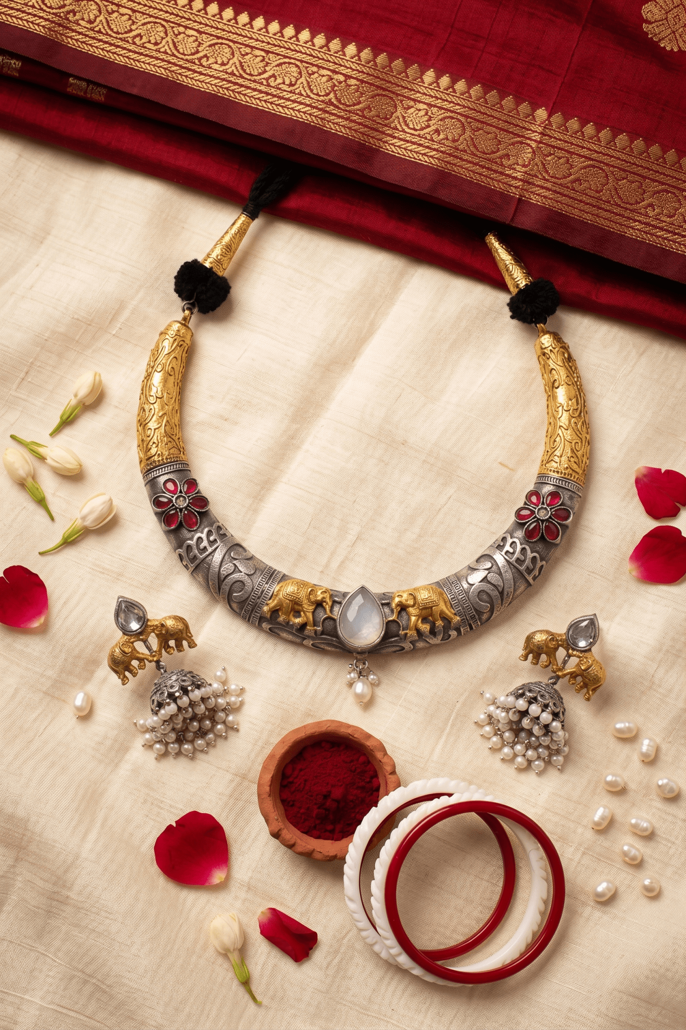 Classic White Dual - Tone Elephant Choker - Maxiblink