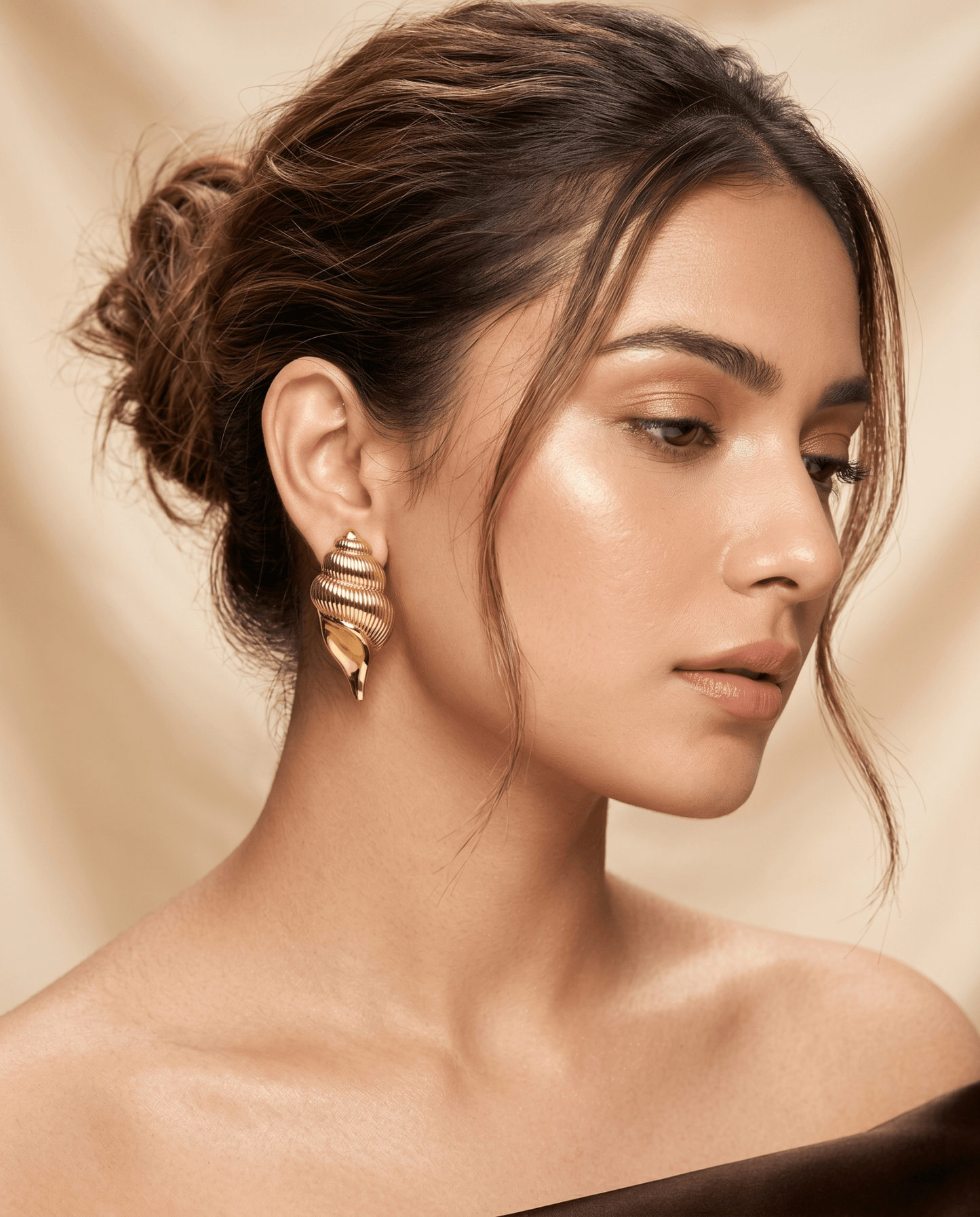 Conch Shell Stud Earrings – 18K Gold Plated - Maxiblink