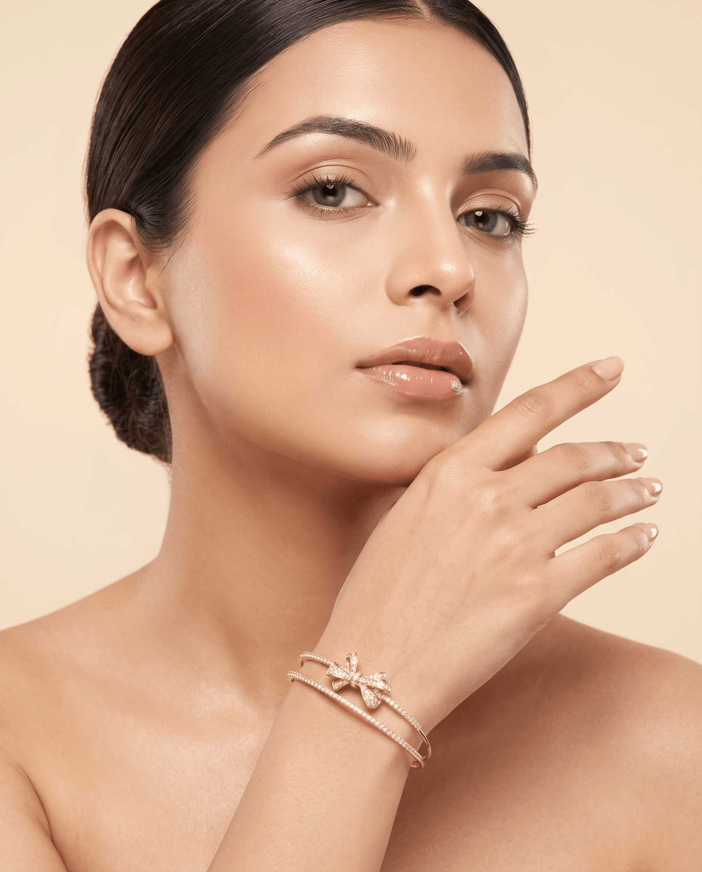Crystal Bow Double Layer Cuff Bracelet - Maxiblink