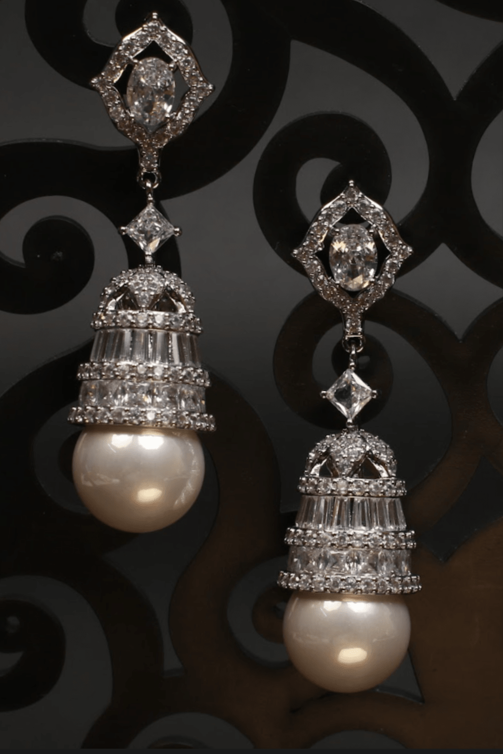 Crystal Pearl Drop Earrings - Maxiblink