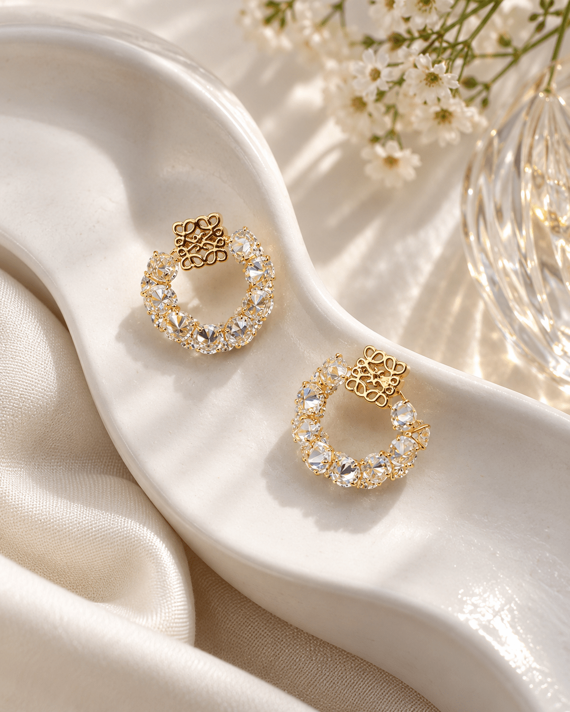 Crystal Wreath Emblem Stud Earrings - Maxiblink