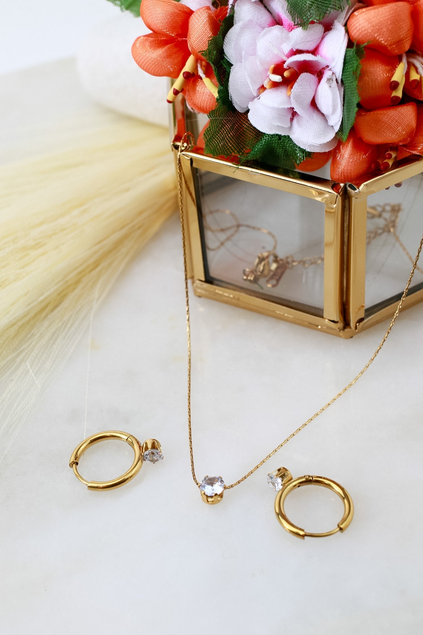 Dainty Solitaire Crystal Necklace & Hoop Earrings Set - Maxiblink