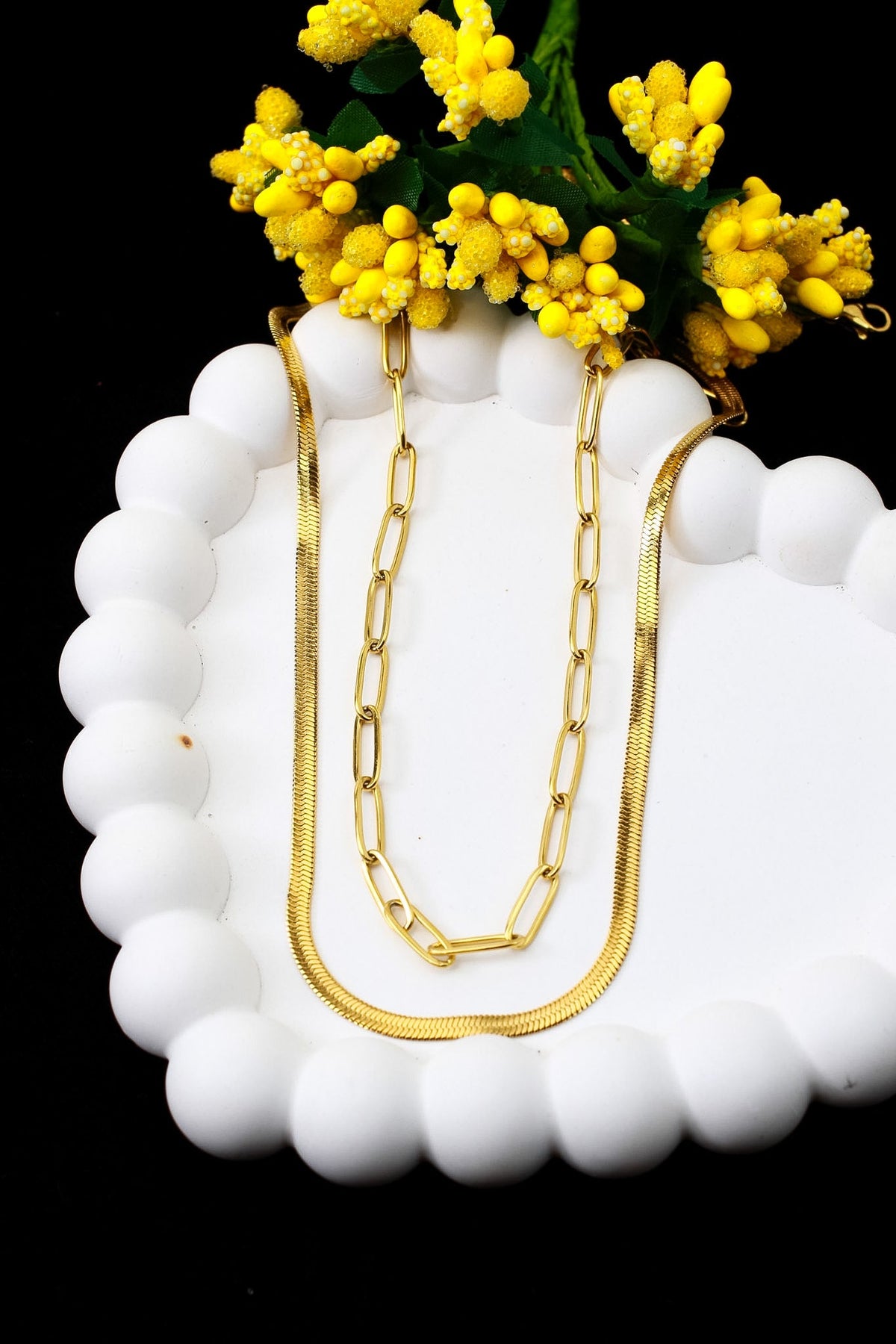 Double layer paperclip and snake chain necklace, 18K gold plated – clasp and chain detail