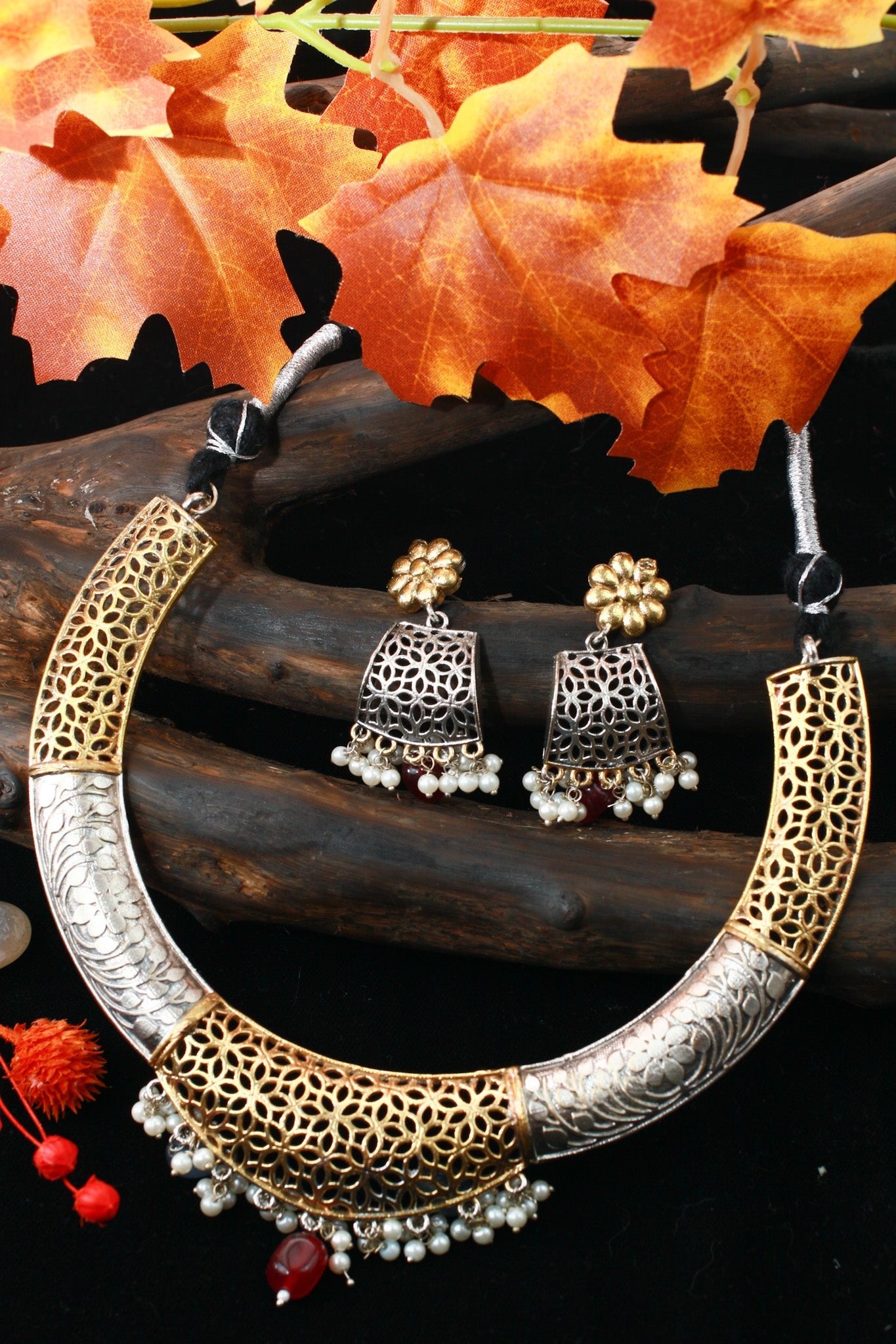 Elegant Dual - Tone Filigree Pearl Drop Hansli Necklace Set - Maxiblink