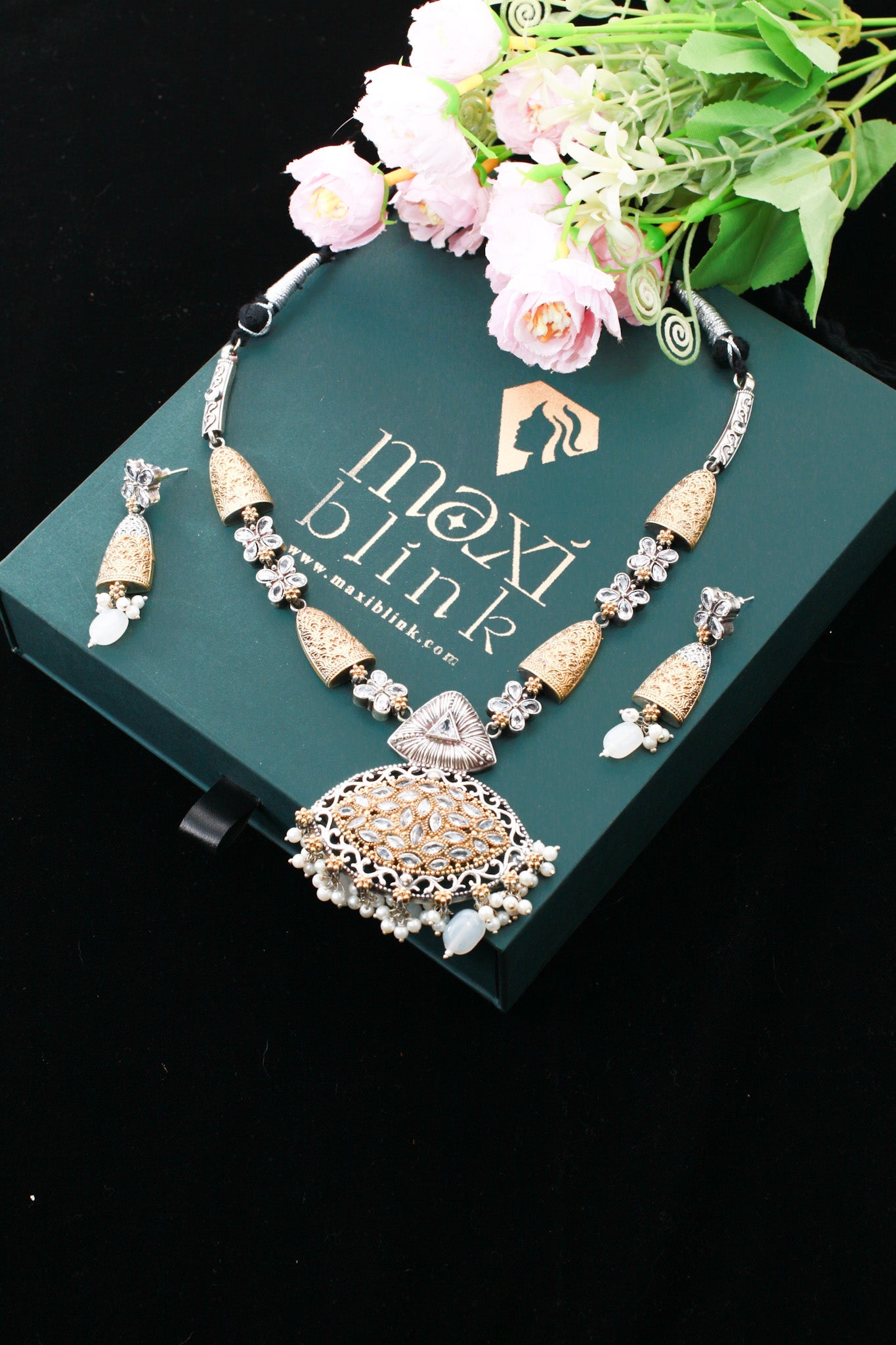 Elegant Dual - Tone Floral Filigree Pendant Haram Necklace Set - Maxiblink