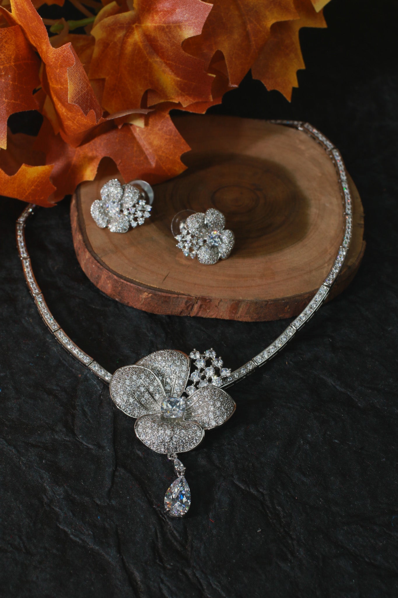 Elegant Floral Zircon Necklace Set for Women - Maxiblink