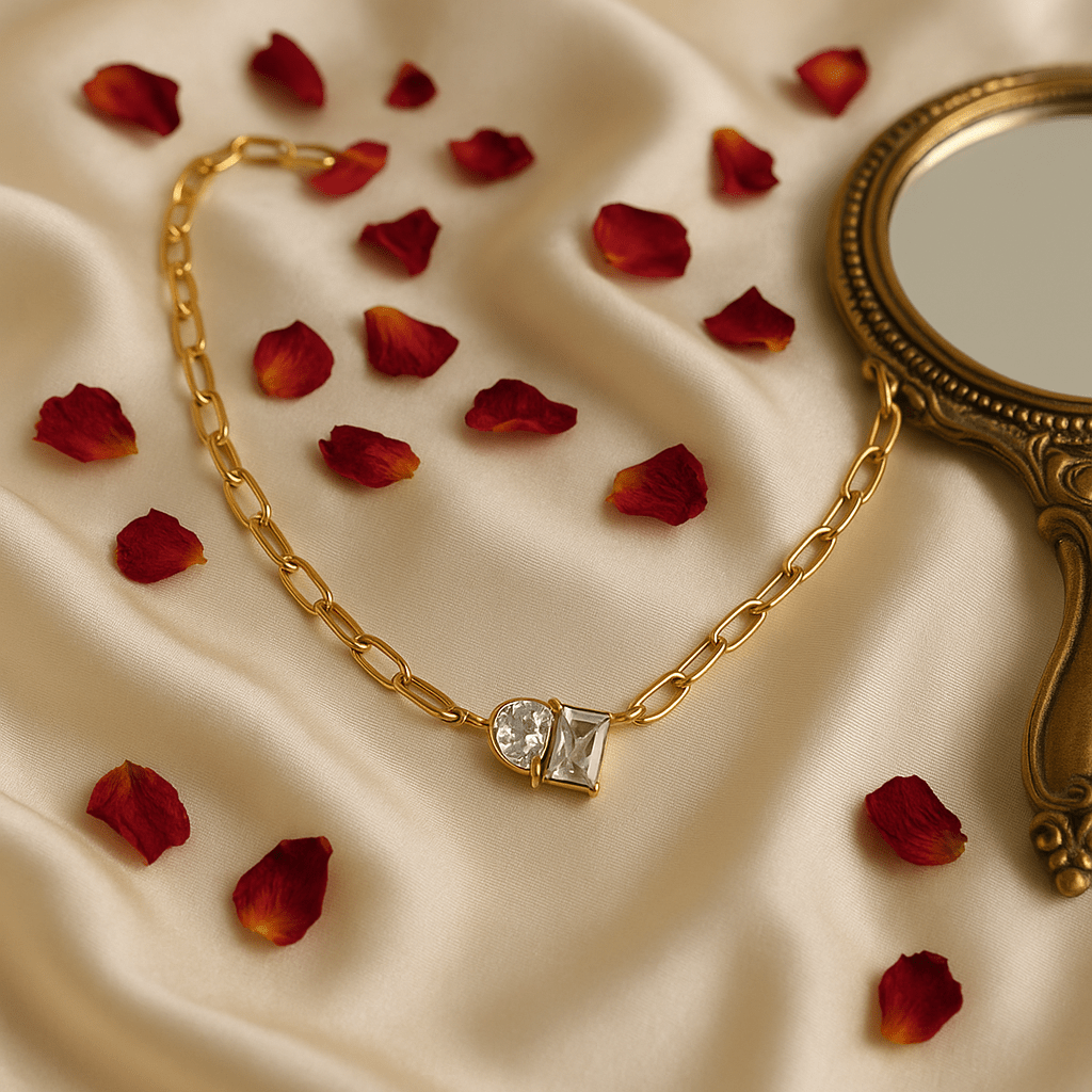 Elegant Gold Chain Pendant with White Crystal Charm - Maxiblink