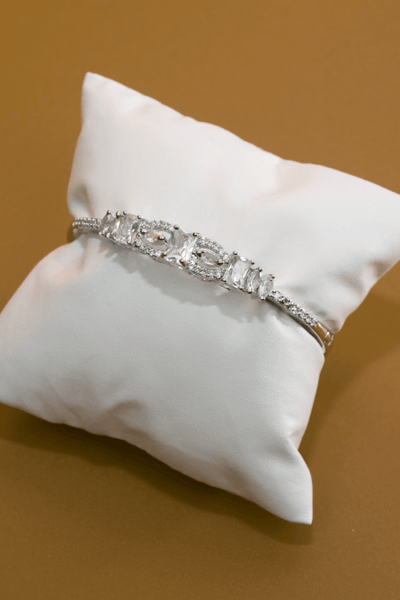 Elegant Silver Bracelet with Clear Crystal Embellishments - Maxiblink