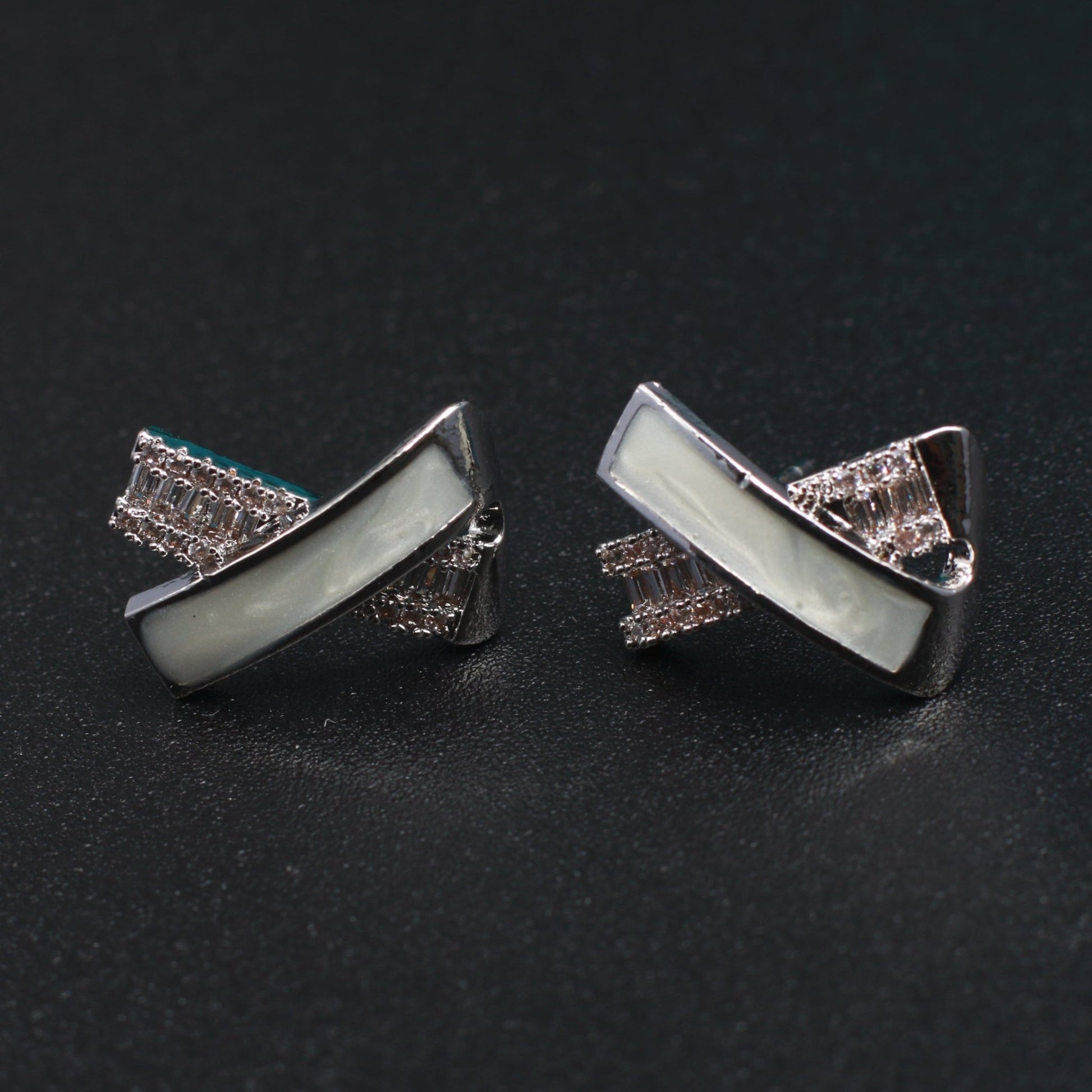 Elegant White Enamel Stud Earrings - Maxiblink