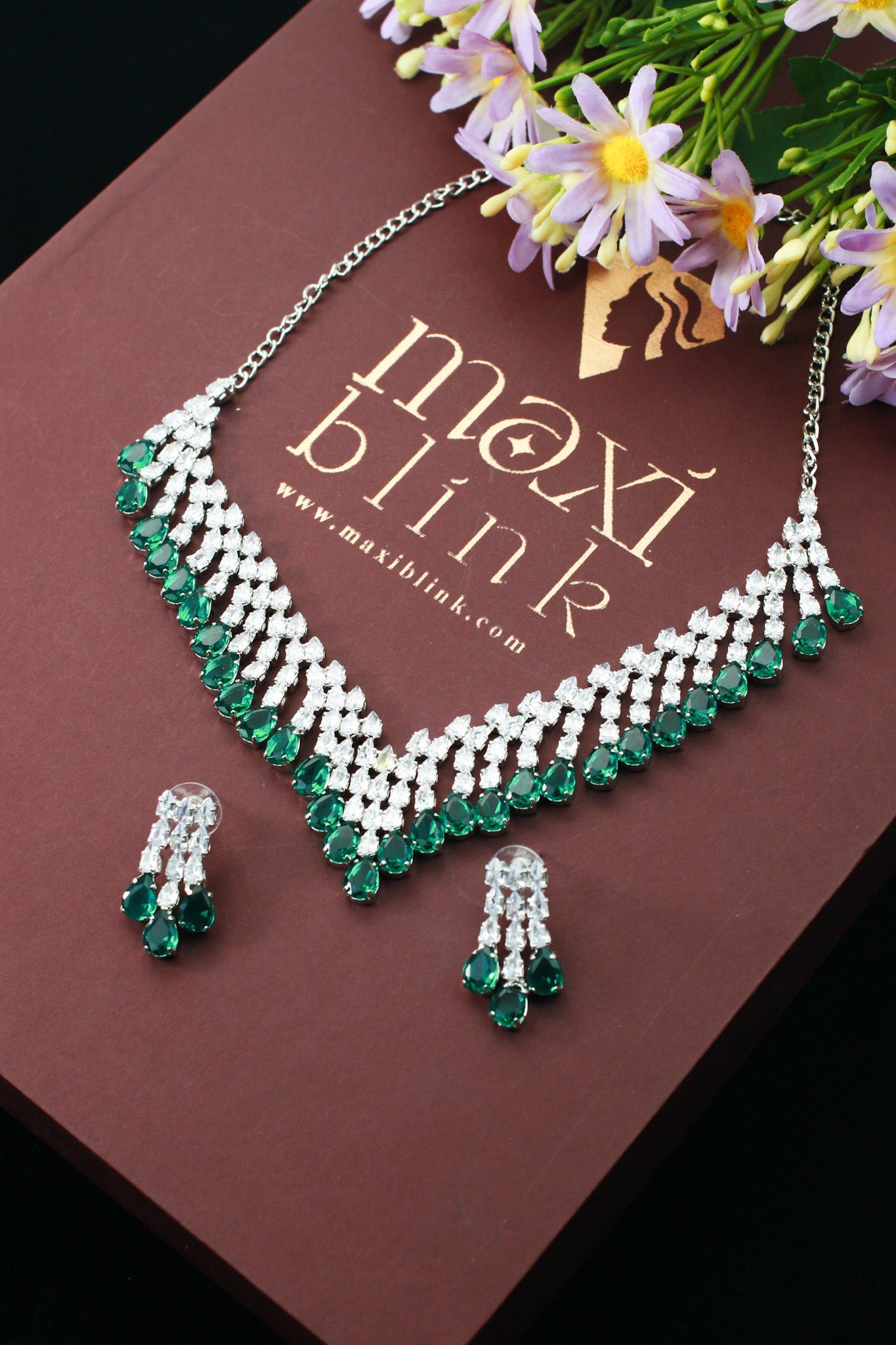 Emerald Layered Korean Glass Stone Necklace Set | Luxury Jewellery - Maxiblink