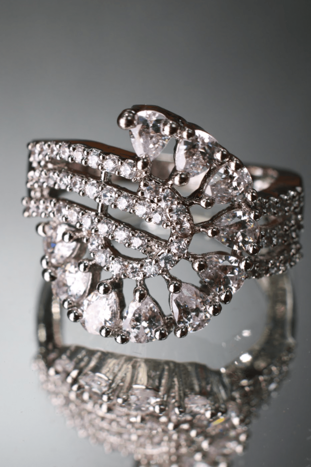 Fan - Shaped CZ Cocktail Ring - Maxiblink
