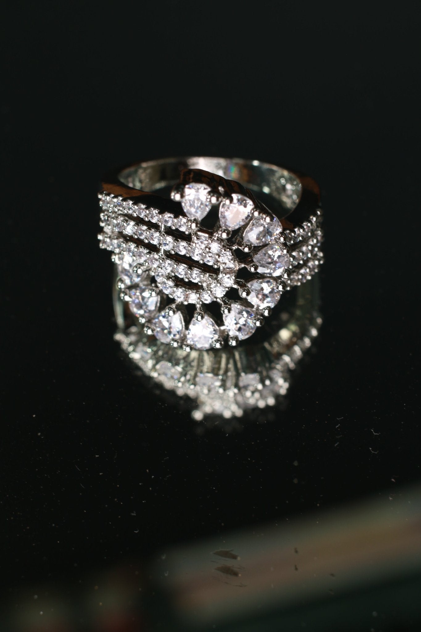 Fan - Shaped CZ Cocktail Ring - Maxiblink