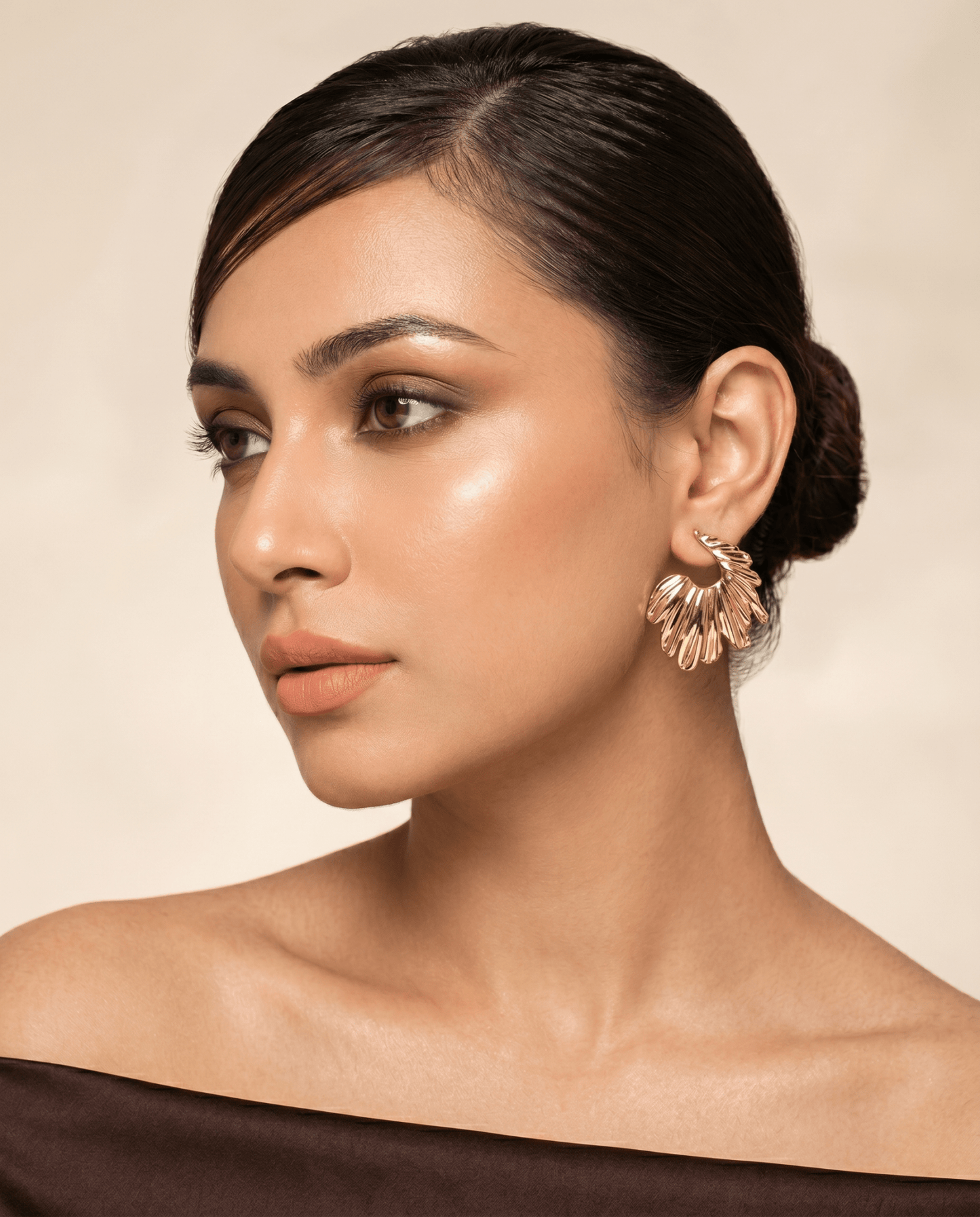 Feather Fan Hoop Earrings – 18K Gold Plated - Maxiblink
