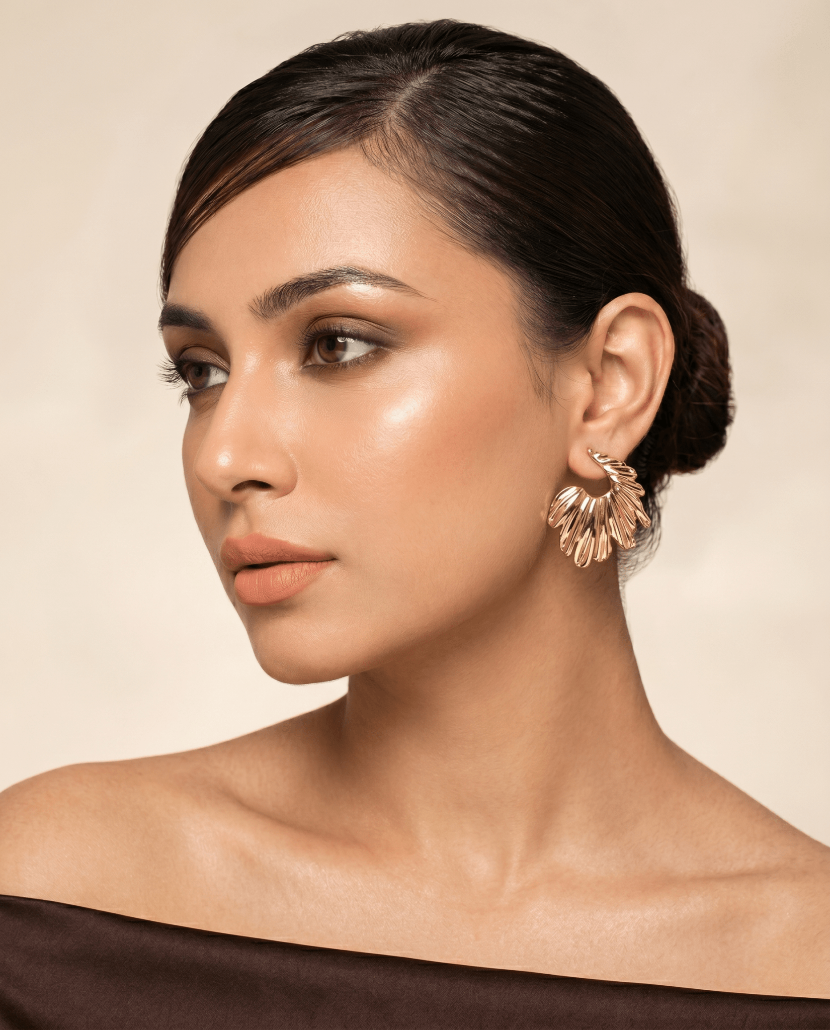 Feather Fan Hoop Earrings – 18K Gold Plated - Maxiblink