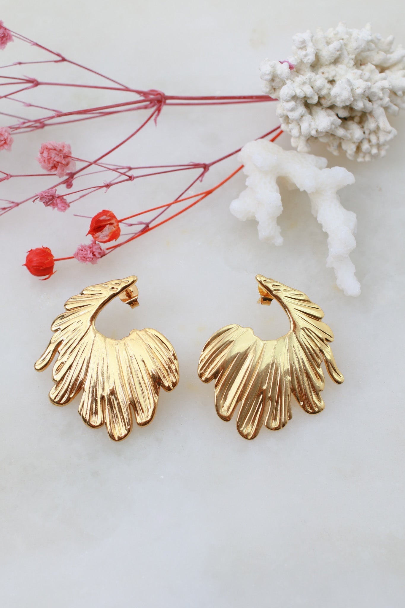 Feather Fan Hoop Earrings – 18K Gold Plated - Maxiblink