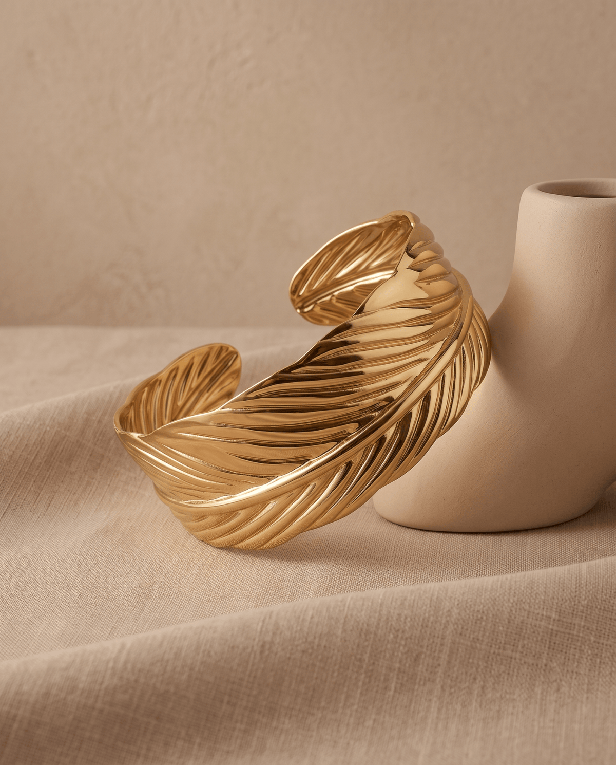 Feather Wave Textured Cuff Bracelet - Maxiblink