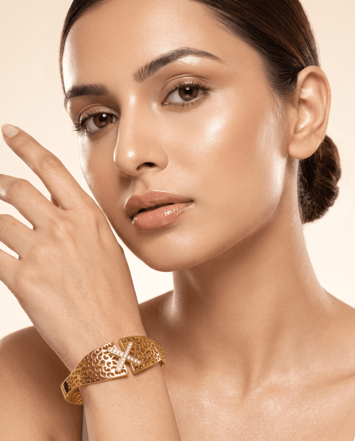 Filigree Scroll Bangle with Crystal X Clasp - Maxiblink
