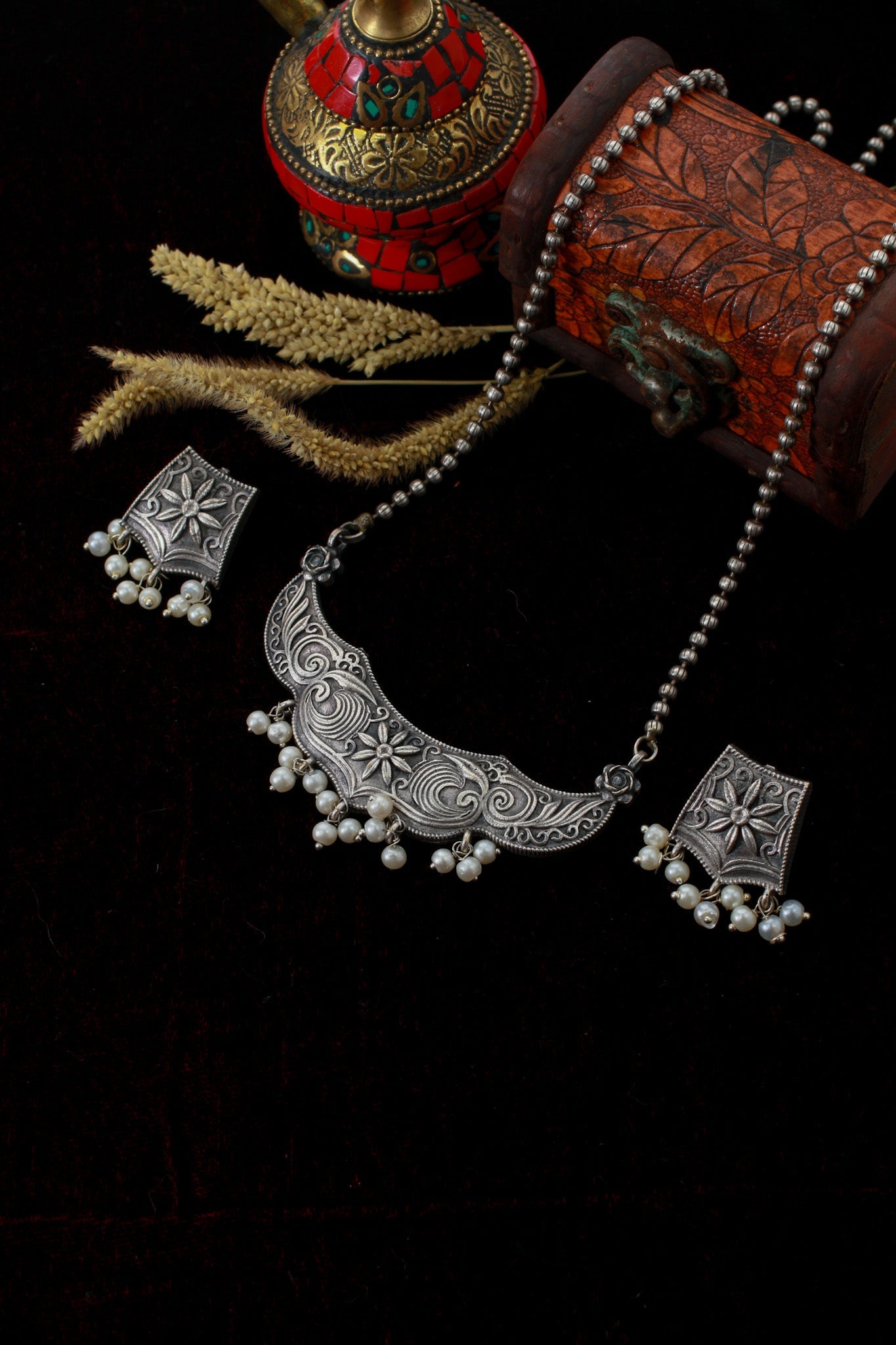 Floral Engraved Collar Pendant Set with Pearls | Oxidised German Silver - Maxiblink