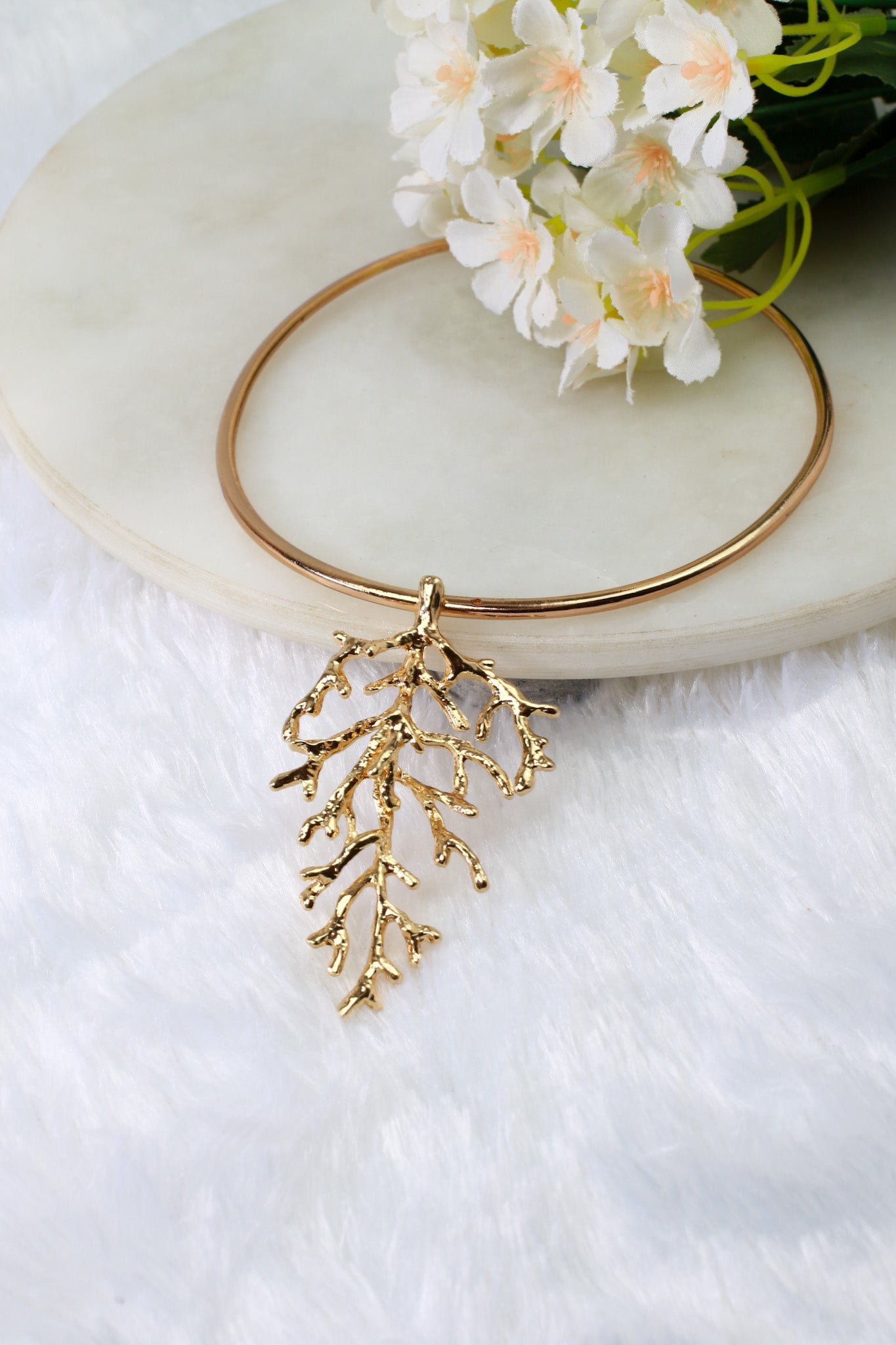 Gold Plated Organic Leaf Branch Pendant Hansli Necklace | Nature Inspired | Anti‑Tarnish - Maxiblink
