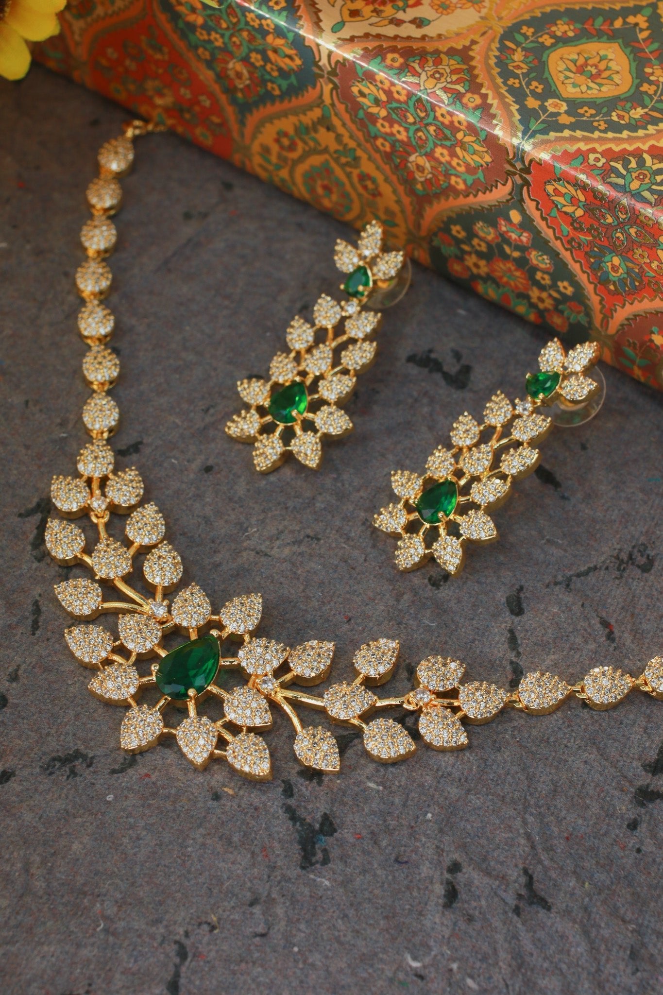 Golden Floral Emerald Choker Set - Maxiblink