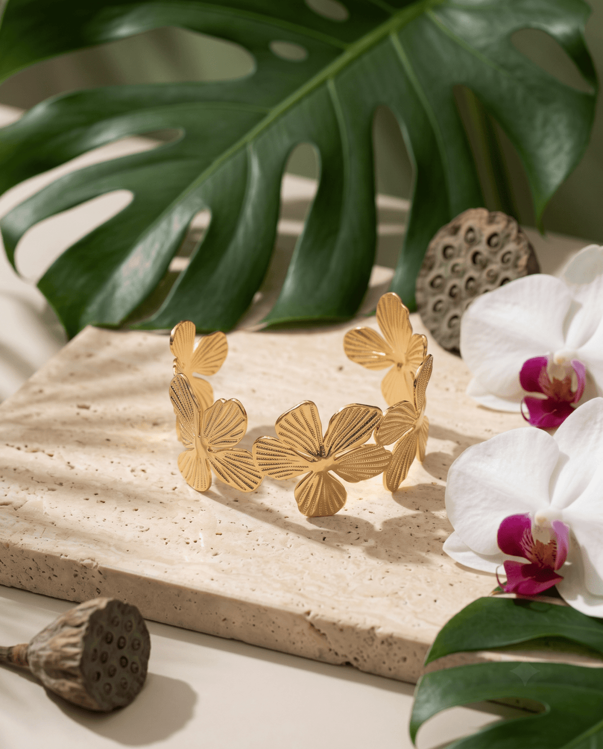 Golden Flower Link Open Cuff Bracelet - Maxiblink