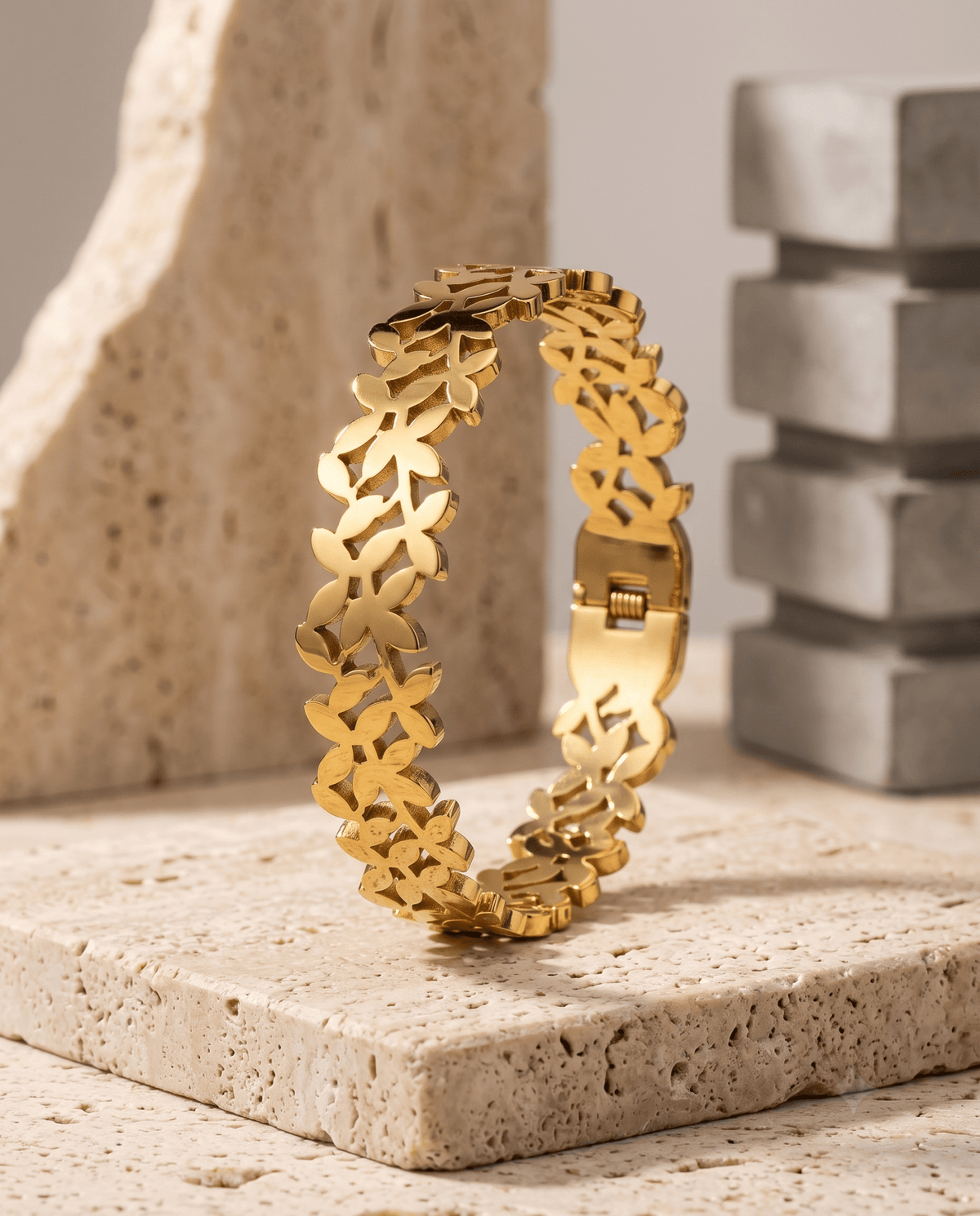 Golden Leaf Link Hinged Bangle Bracelet - Maxiblink