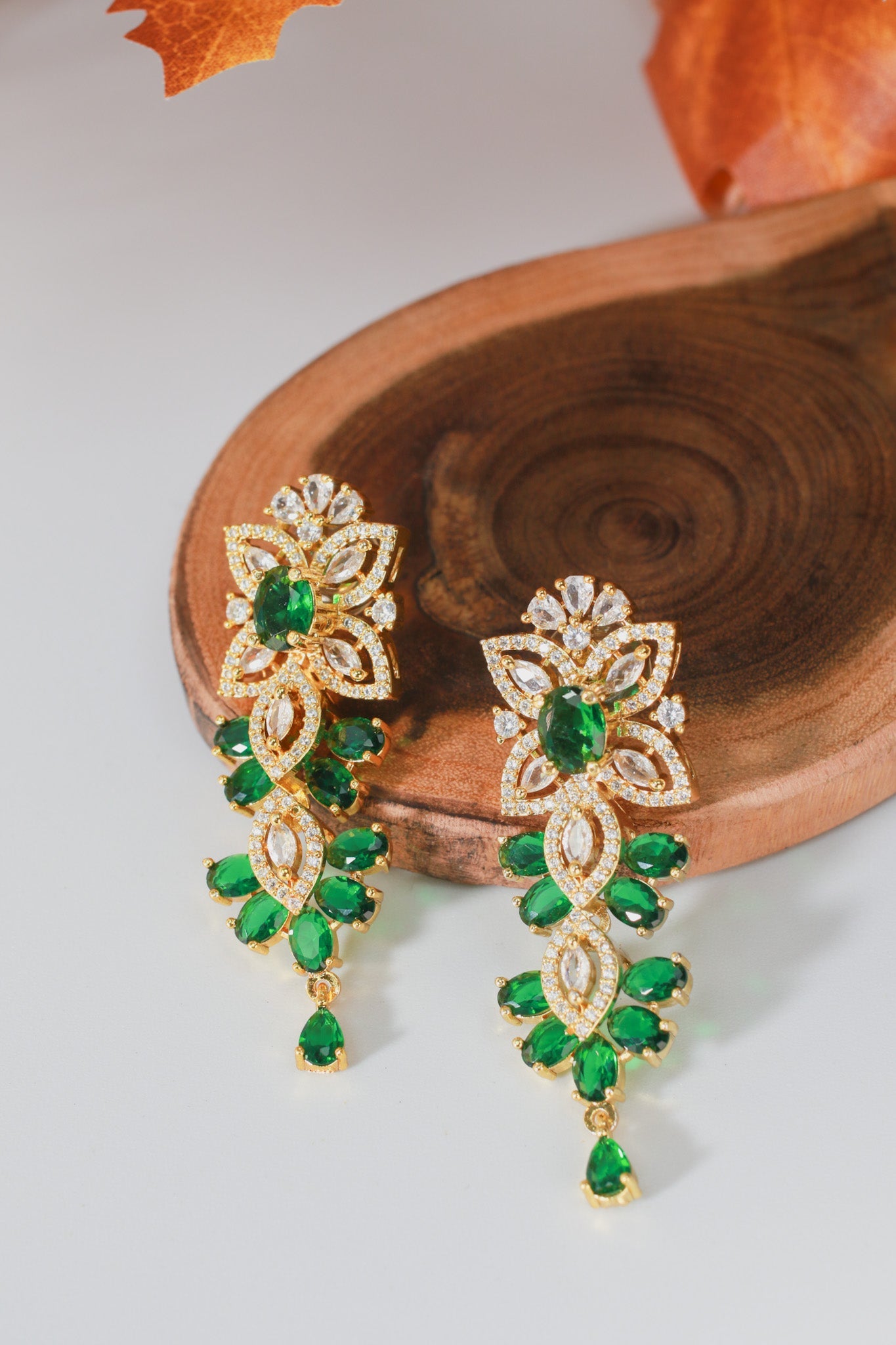Golden Regal Emerald Choker Set - Maxiblink