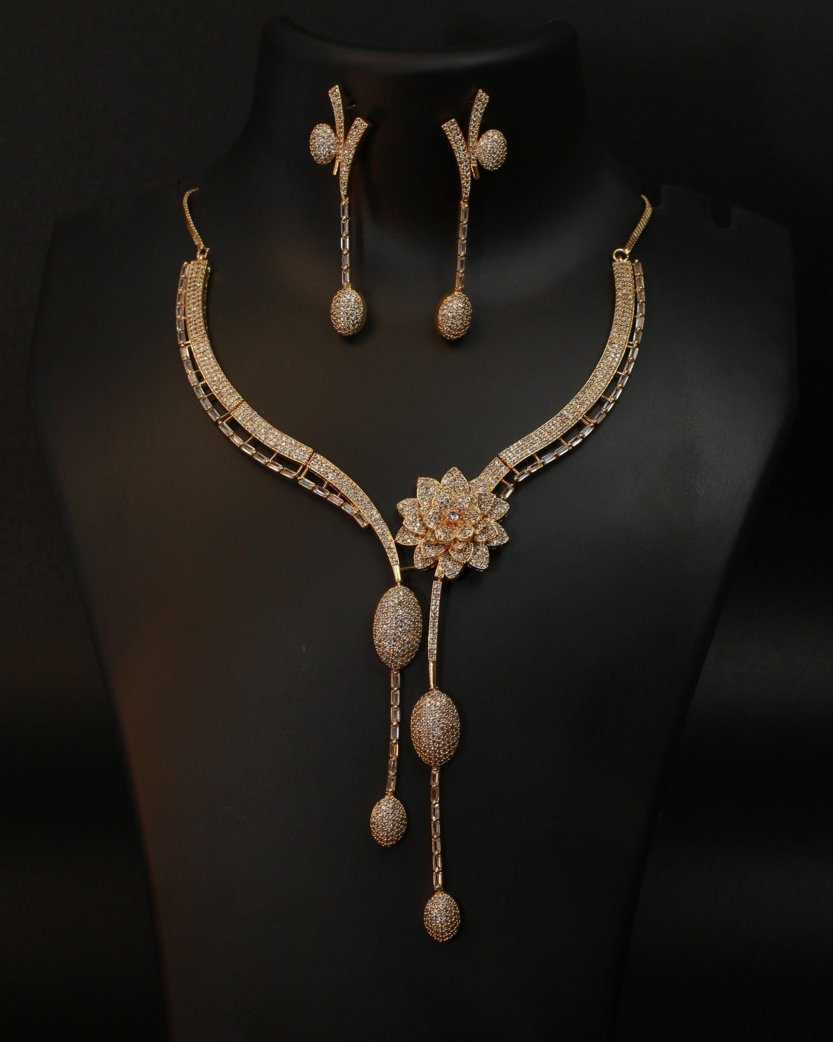 Golden Sparkle Bloom Necklace Set - Maxiblink