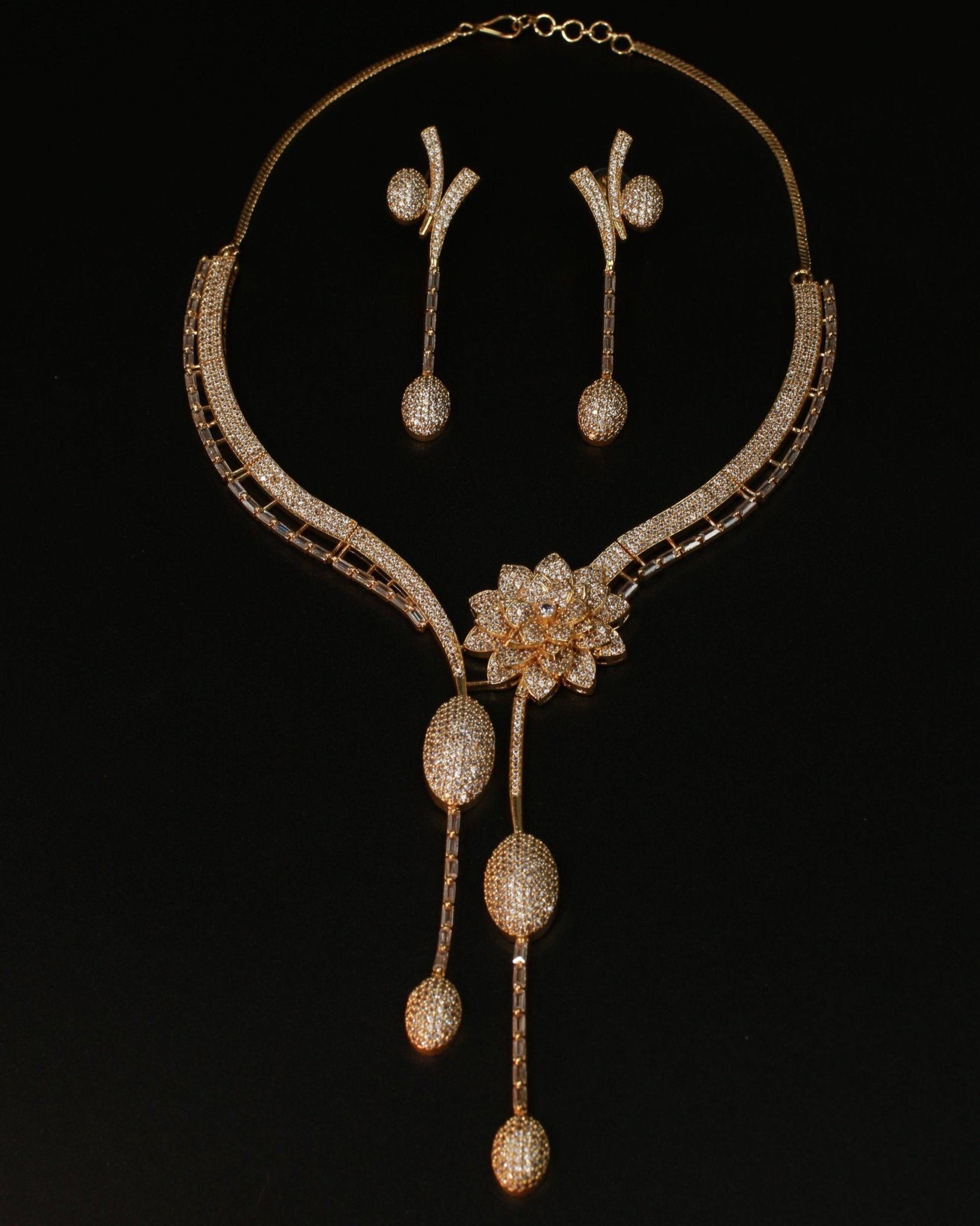 Golden Sparkle Bloom Necklace Set - Maxiblink