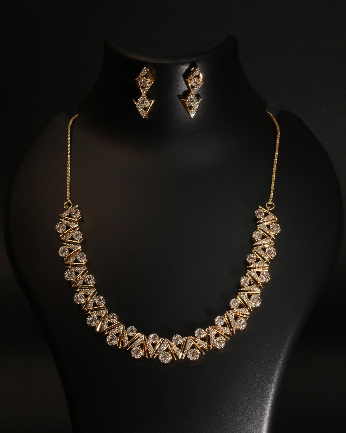Golden Zigzag Floral AD Necklace Set - Maxiblink