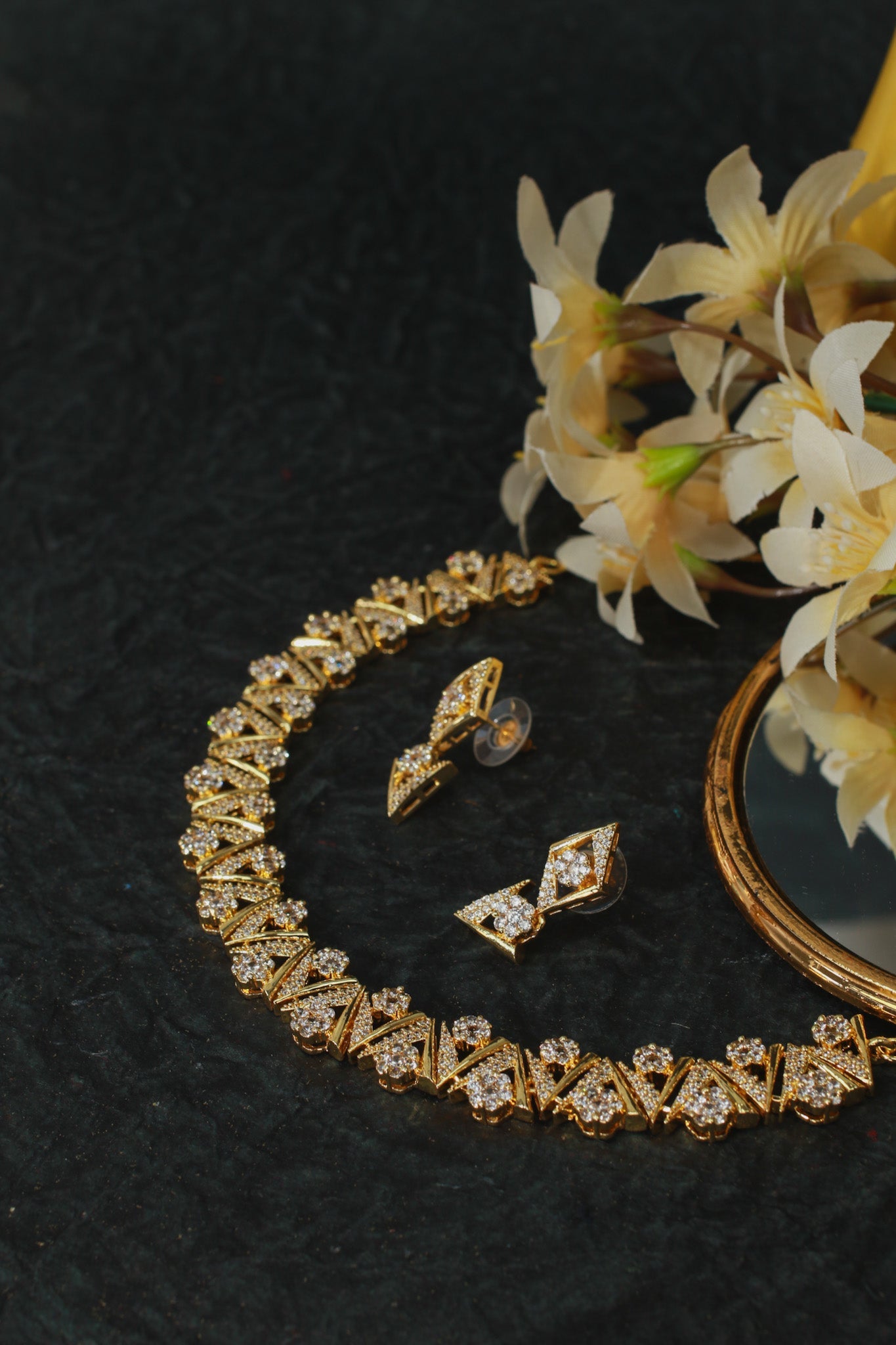 Golden Zigzag Floral AD Necklace Set - Maxiblink
