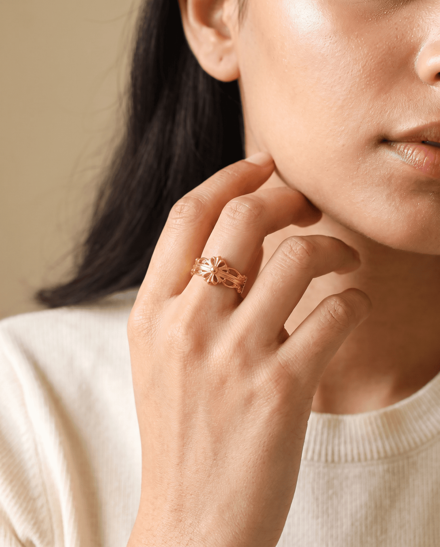 Gothic Flower Openwork Band Ring in 18K gold-plated stainless steel — MaxiBlink