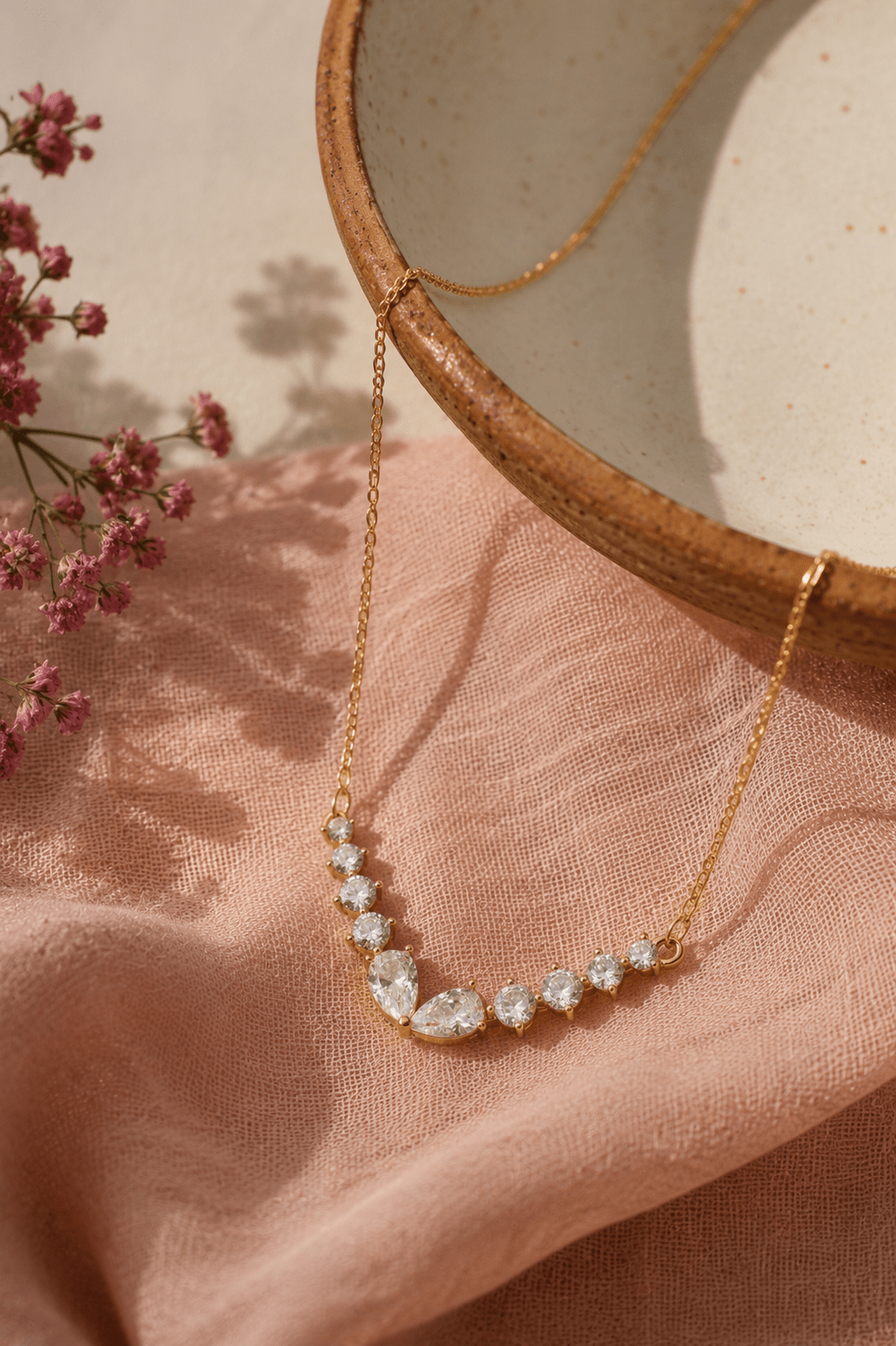 Graduated Crystal V Necklace - Maxiblink