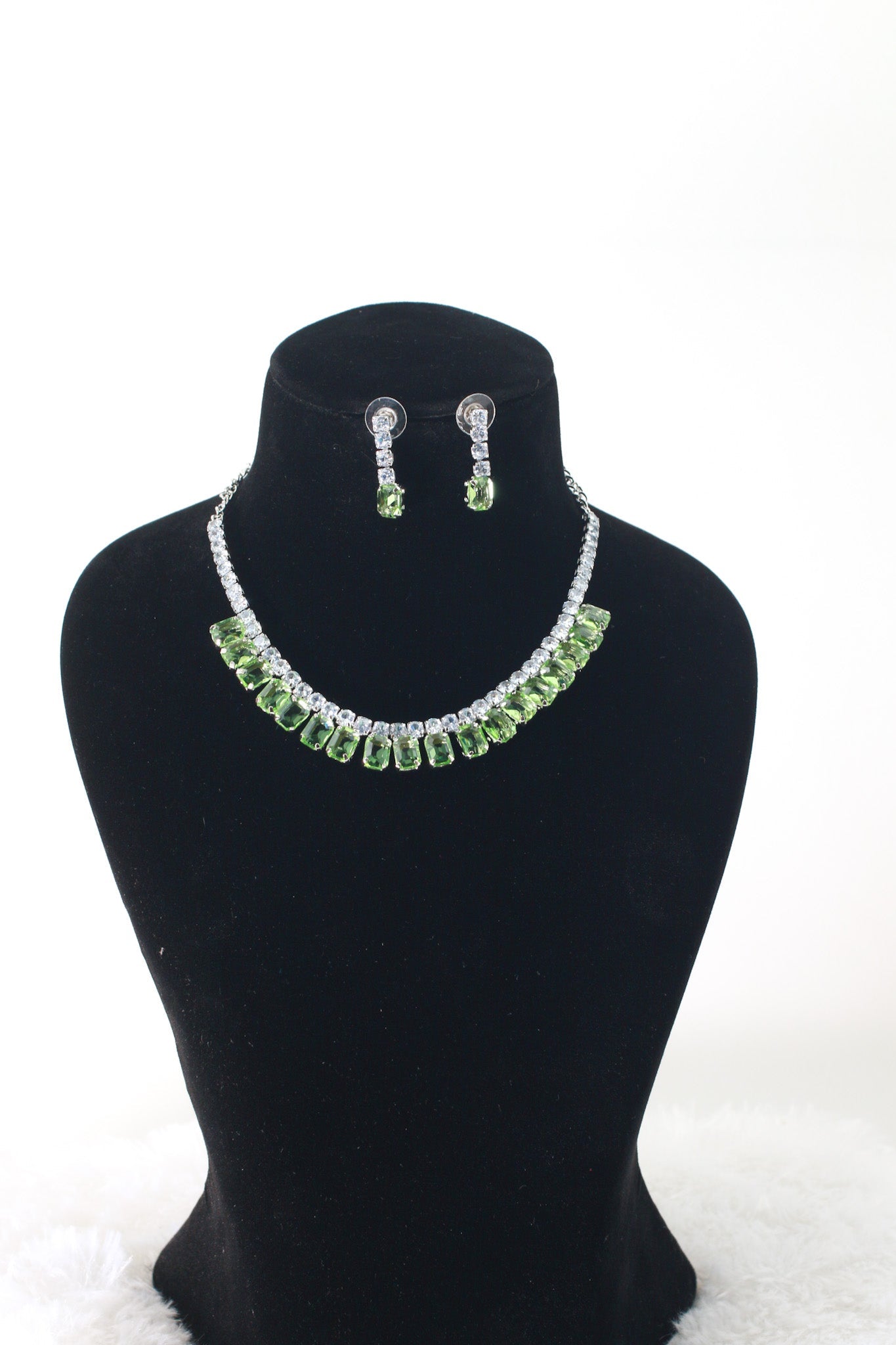 Green Korean Glass Stone Necklace Set | Premium Crystal Jewellery - Maxiblink