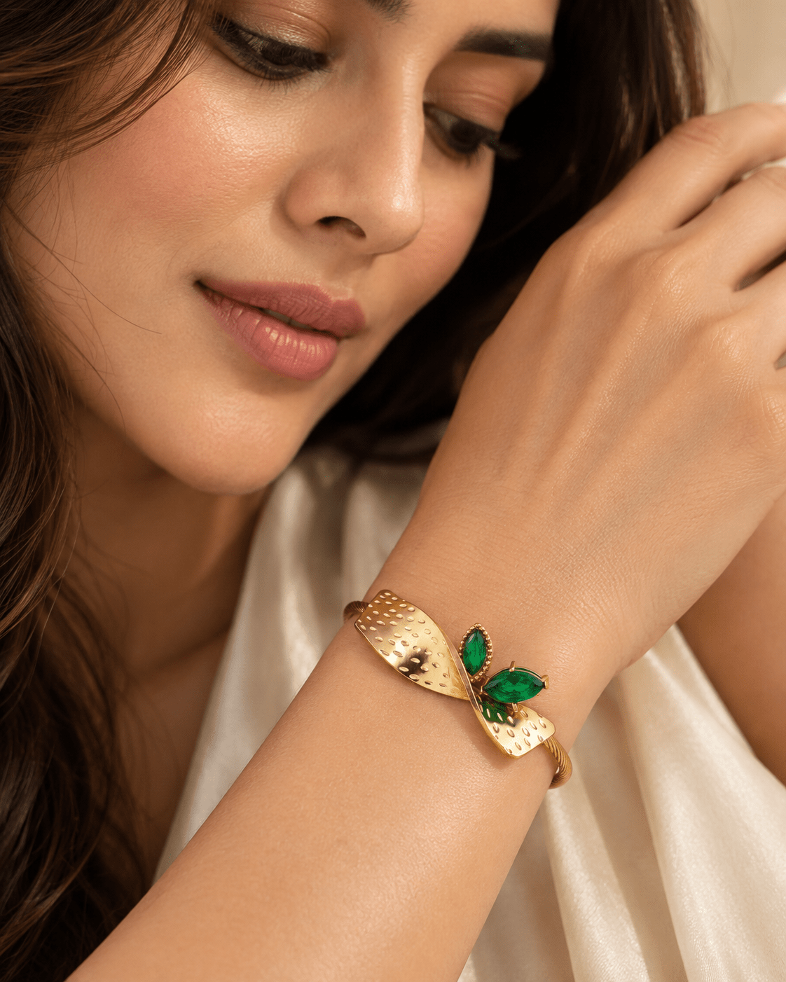 Green Stone Ribbon Cuff - Maxiblink