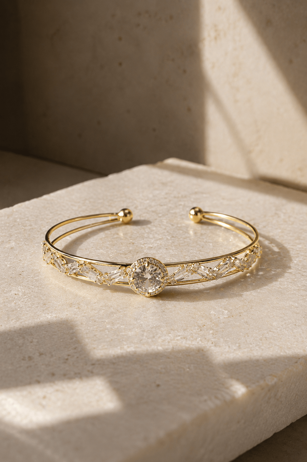 Halo Solitaire Baguette Cuff Bracelet - Maxiblink