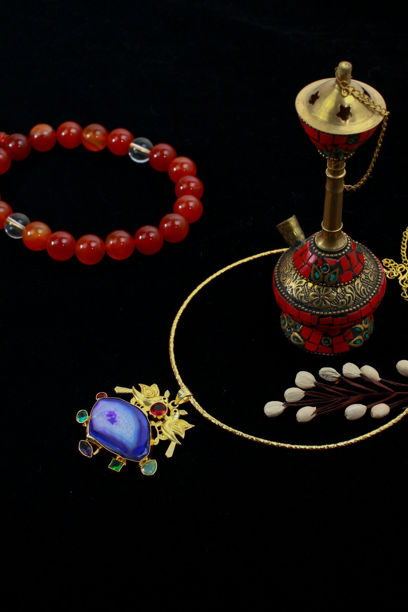Hansuli Necklace with Bird Motif & Blue Geode Pendant | Brass Anti Tarnish | Lightweight - Maxiblink