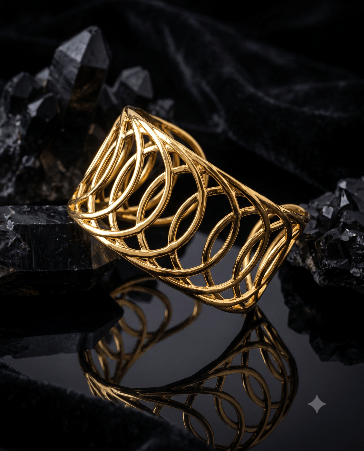 Infinity Loop Wire Cuff Bracelet - Maxiblink