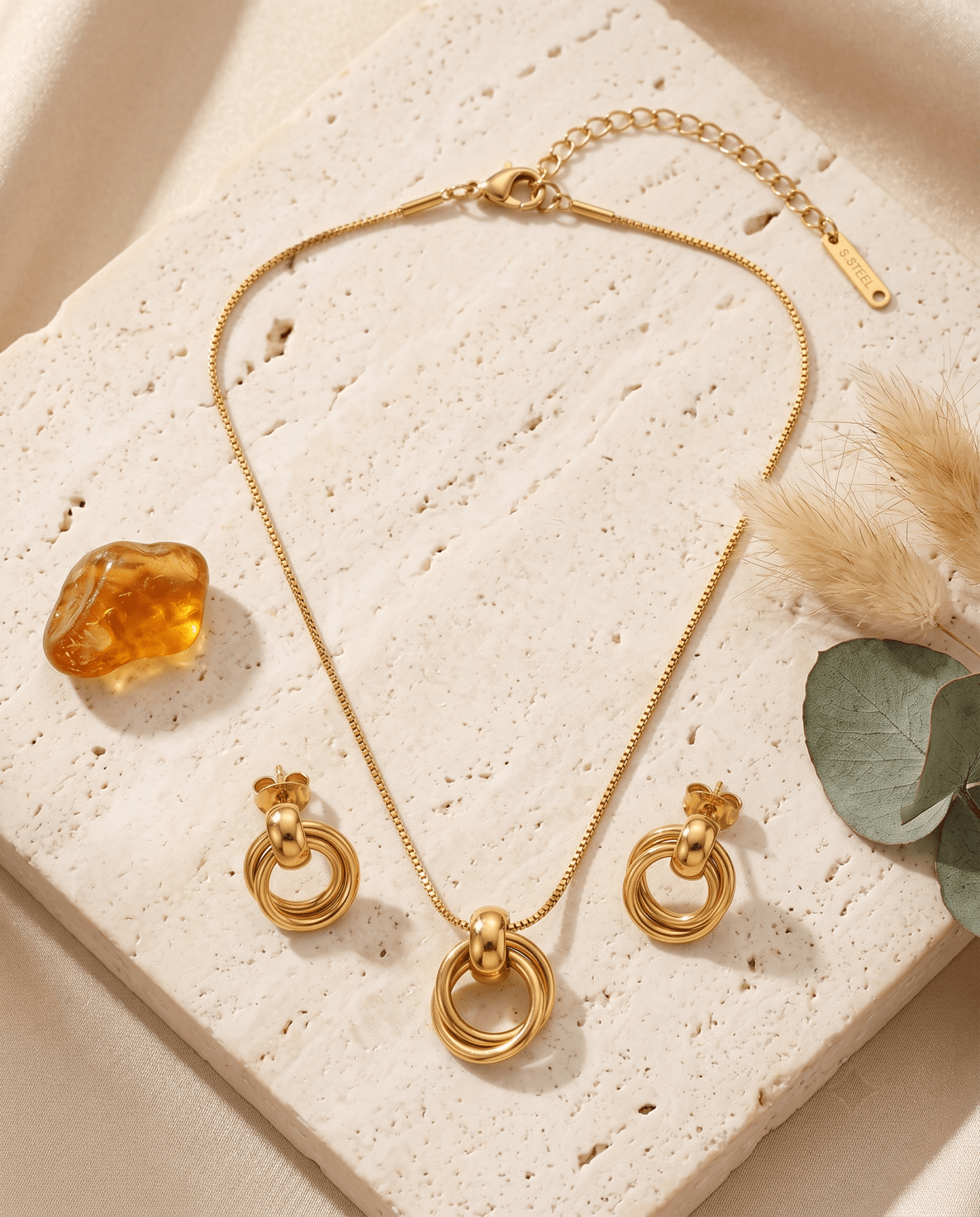 Interlocking Ring Pendant Necklace & Earrings Set - Maxiblink