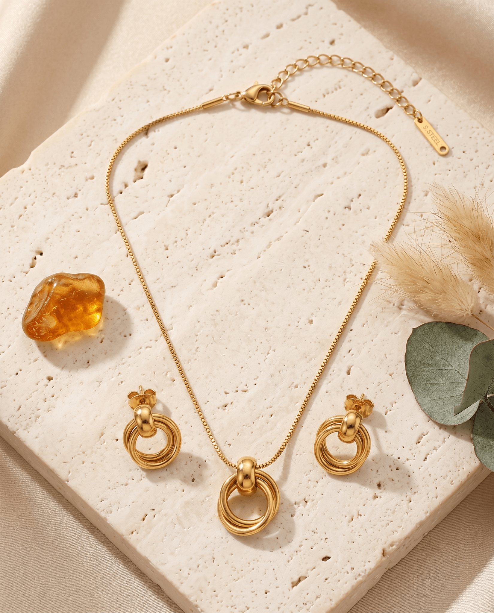 Interlocking Ring Pendant Necklace & Earrings Set - Maxiblink