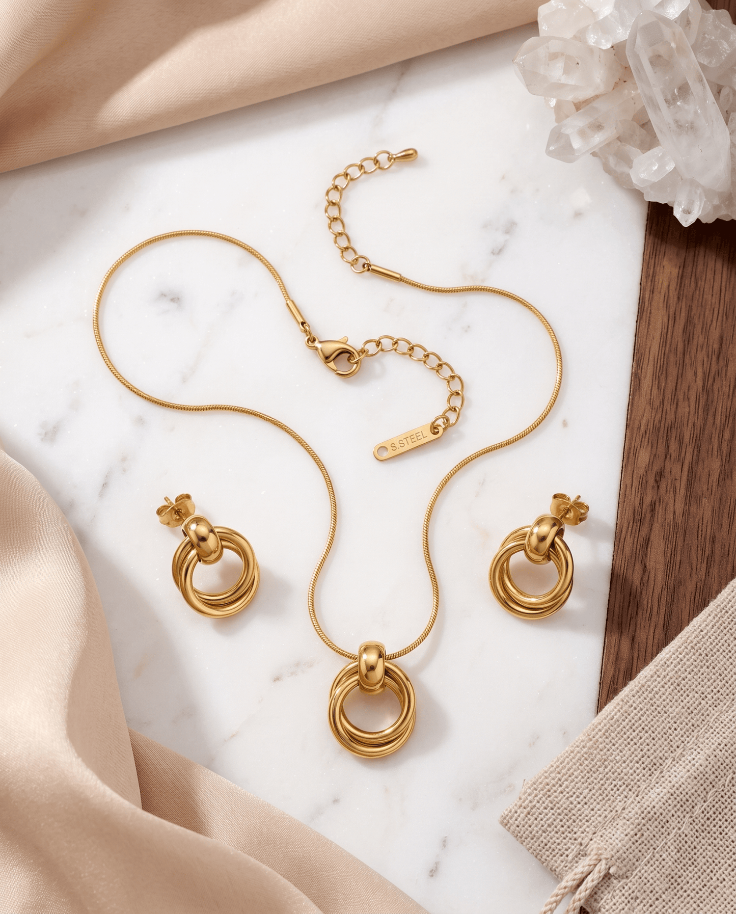 Interlocking Ring Pendant Necklace & Earrings Set - Maxiblink