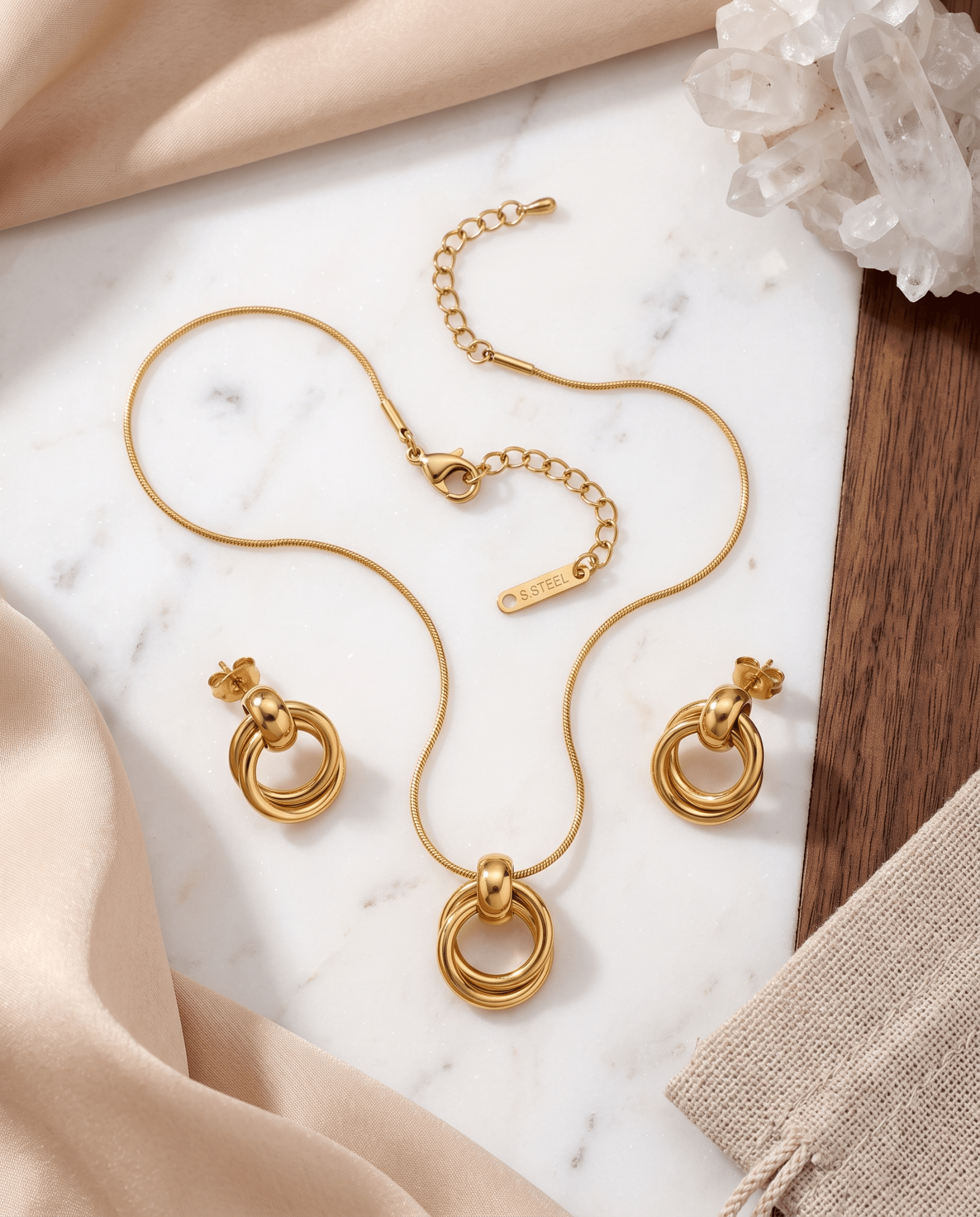 Interlocking Ring Pendant Necklace & Earrings Set - Maxiblink