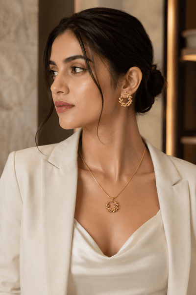 Laurel Wreath Pendant Necklace & Earrings Set – Gold Plated