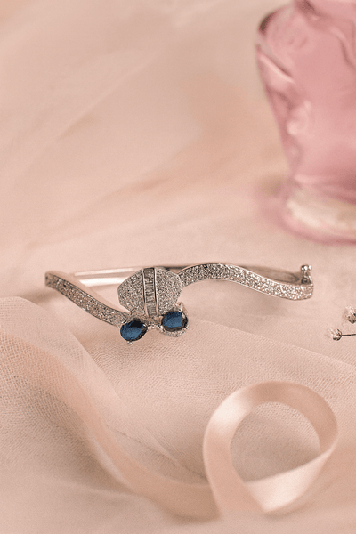 Midnight Blue Elegance Bracelet - Maxiblink