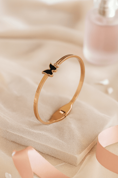 Minimal Butterfly Motif Bracelet - Maxiblink