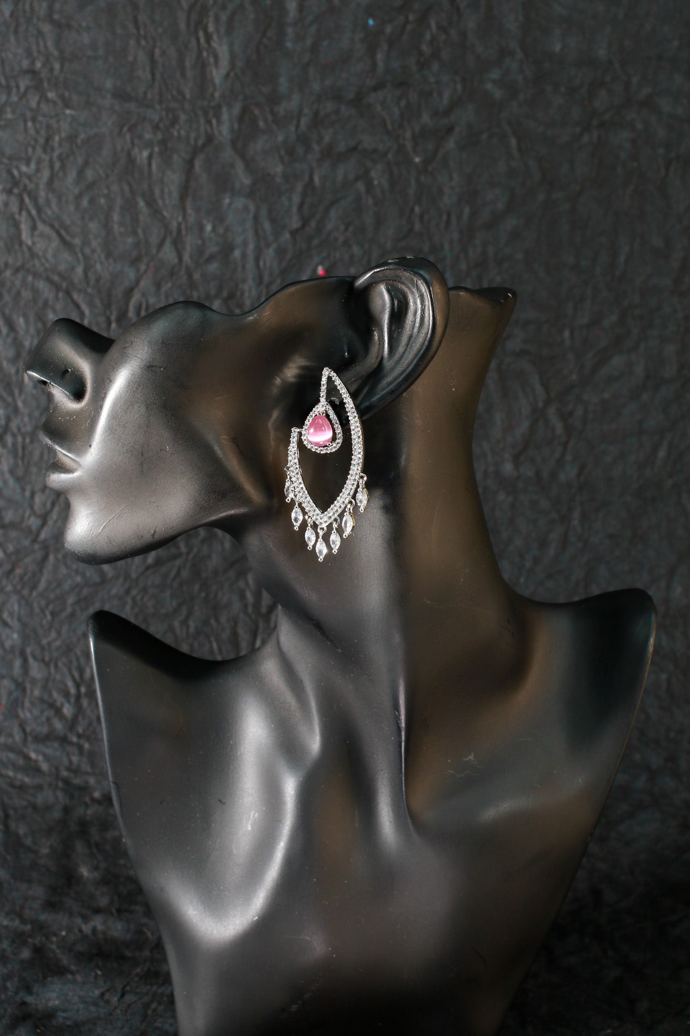 Modern Dangle Earrings with Pink Gemstones - Maxiblink