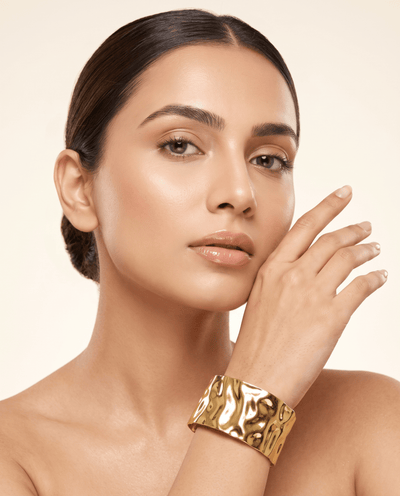 Molten Wave Wide Cuff Bracelet - Maxiblink