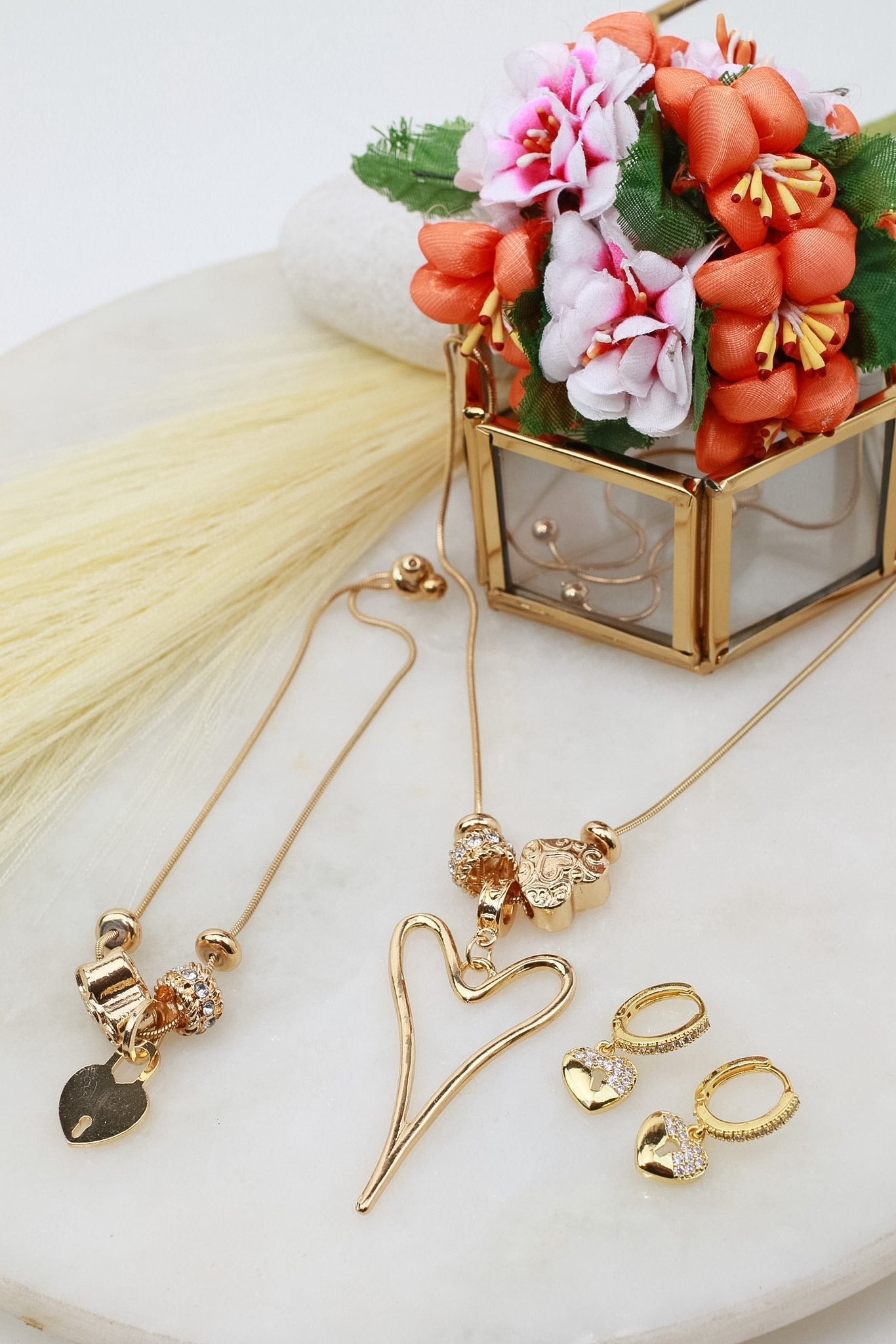 Open Heart Charm Necklace & Pavé Heart Huggie Earrings Set - Maxiblink