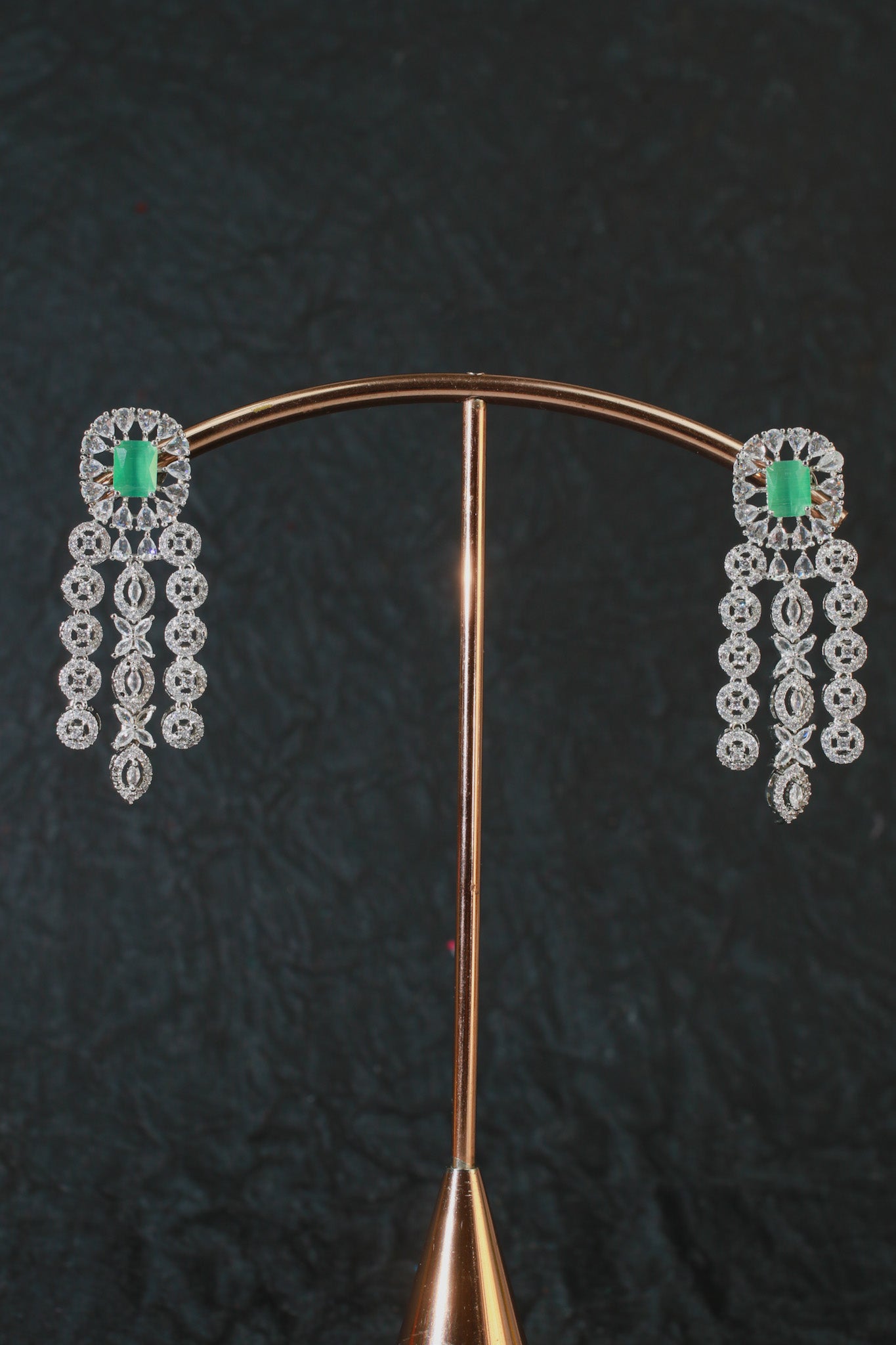 Pastel Mint Layered Diamond Necklace Set - Maxiblink